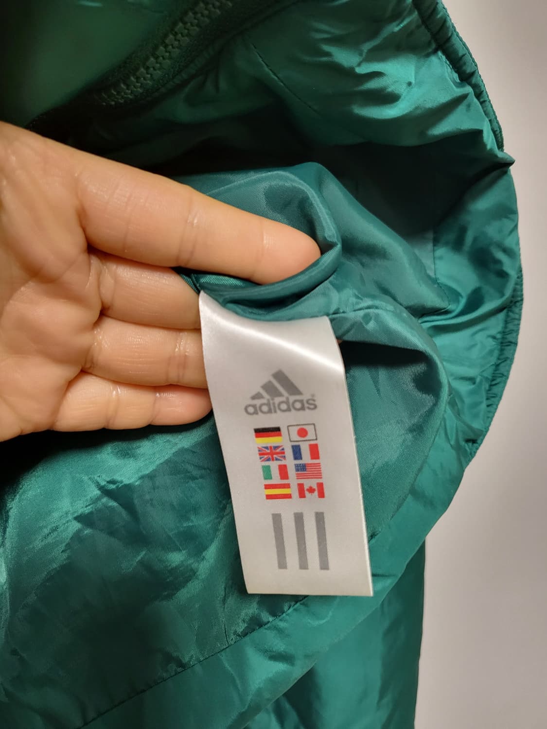 아디다스 90s 올드스쿨  경량배색패딩 상품이미지3