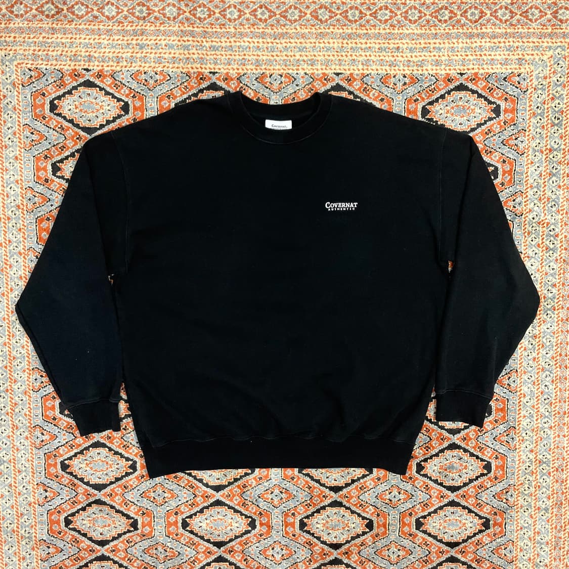 커버낫 스펠로고 블랙 맨투맨 남성XL 상품이미지1