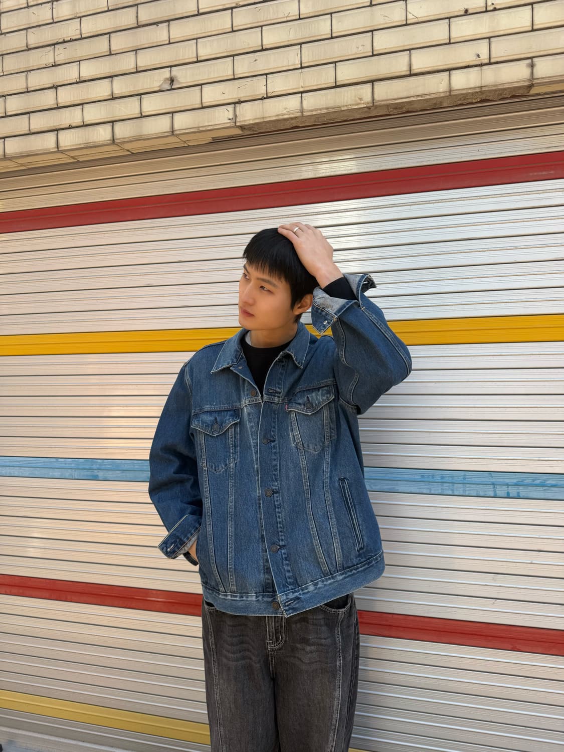Levi’s Vintage Fit Denim Trucker Jacket 상품이미지1