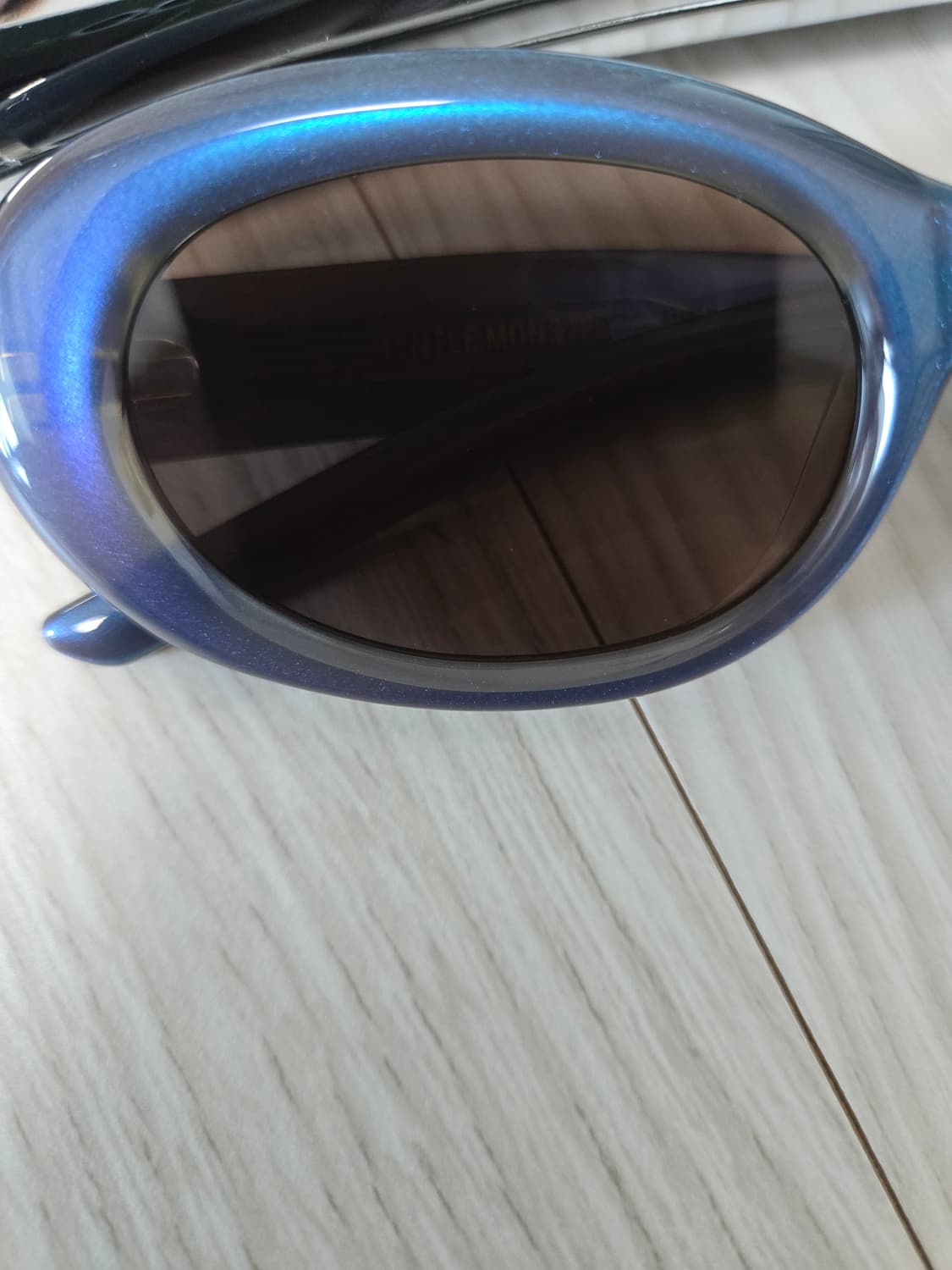 젠틀몬스터 이브 블루 선글라스  상품이미지3