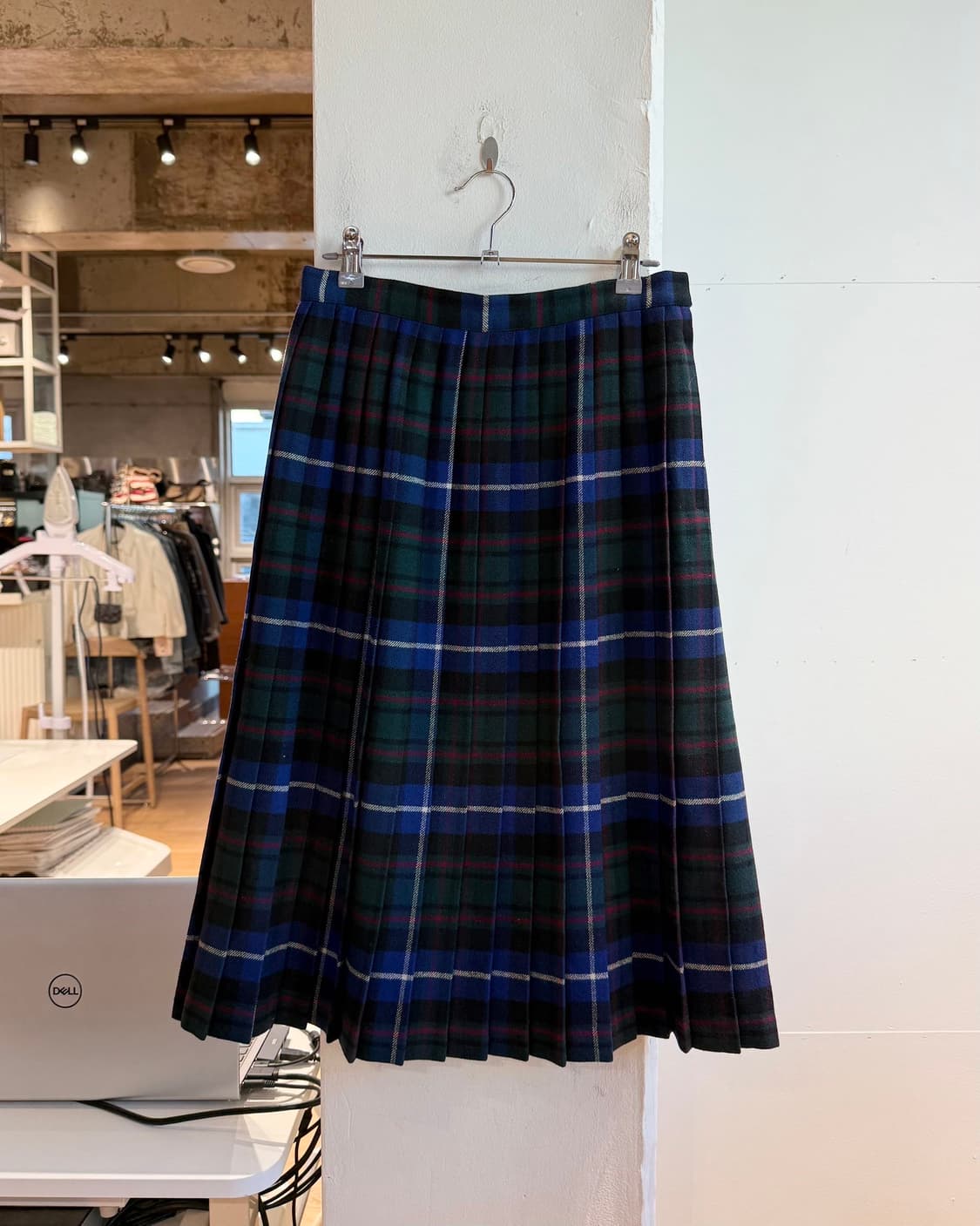 레이디 리나운 블루 체크 핀턱 미디스커트  상품이미지2