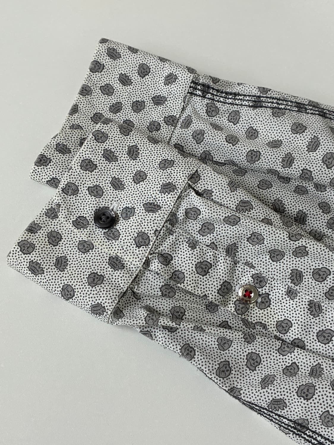 M) 디젤 슬림핏 스컬 패턴 셔츠 그레이 상품이미지8