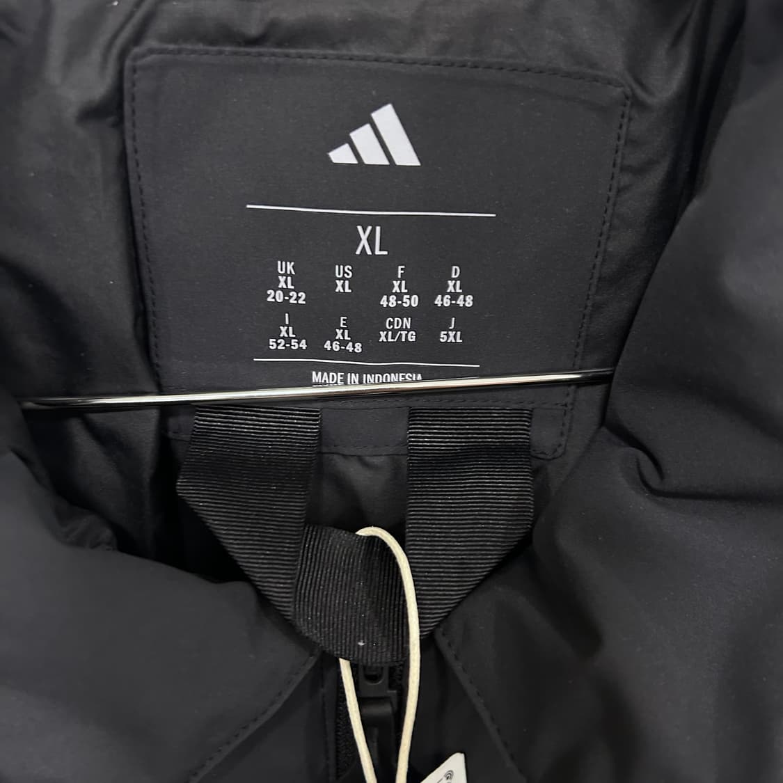 아디다스 메르세데스-AMG 페트로나스 F1팀 메카닉 패딩자켓 상품이미지3