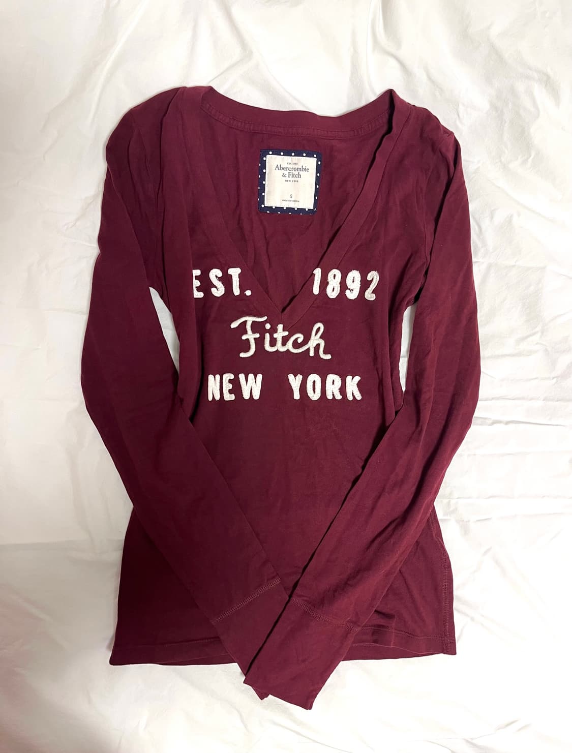 희귀) 아베크롬비 y2k 딱붙핏 슬림 버건디 브이넥 긴팔 티셔츠 롱슬리브 상품이미지1