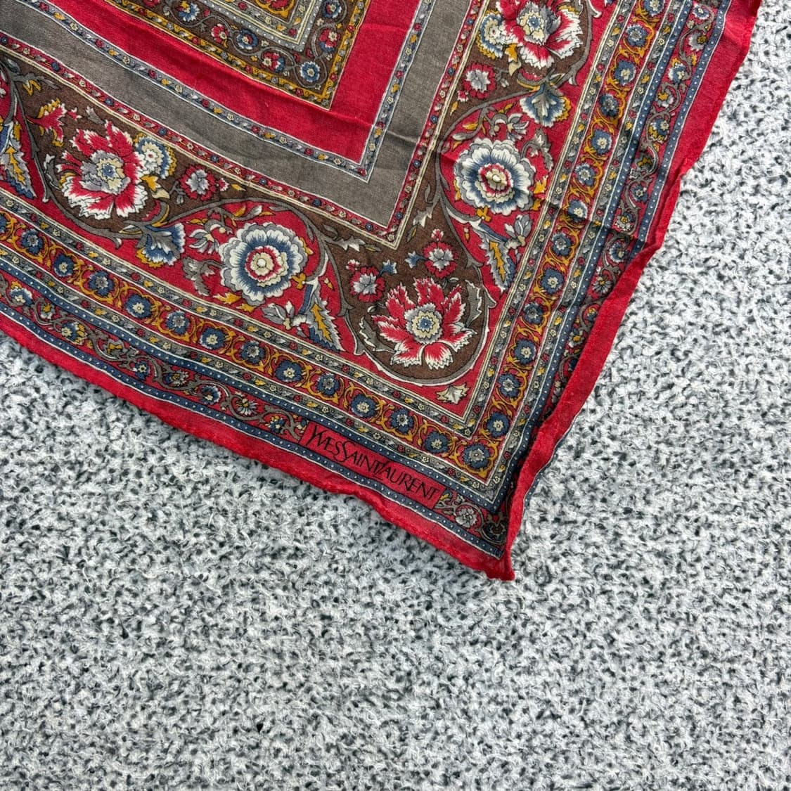 입생로랑 스카프 손수건 0409J 상품이미지3