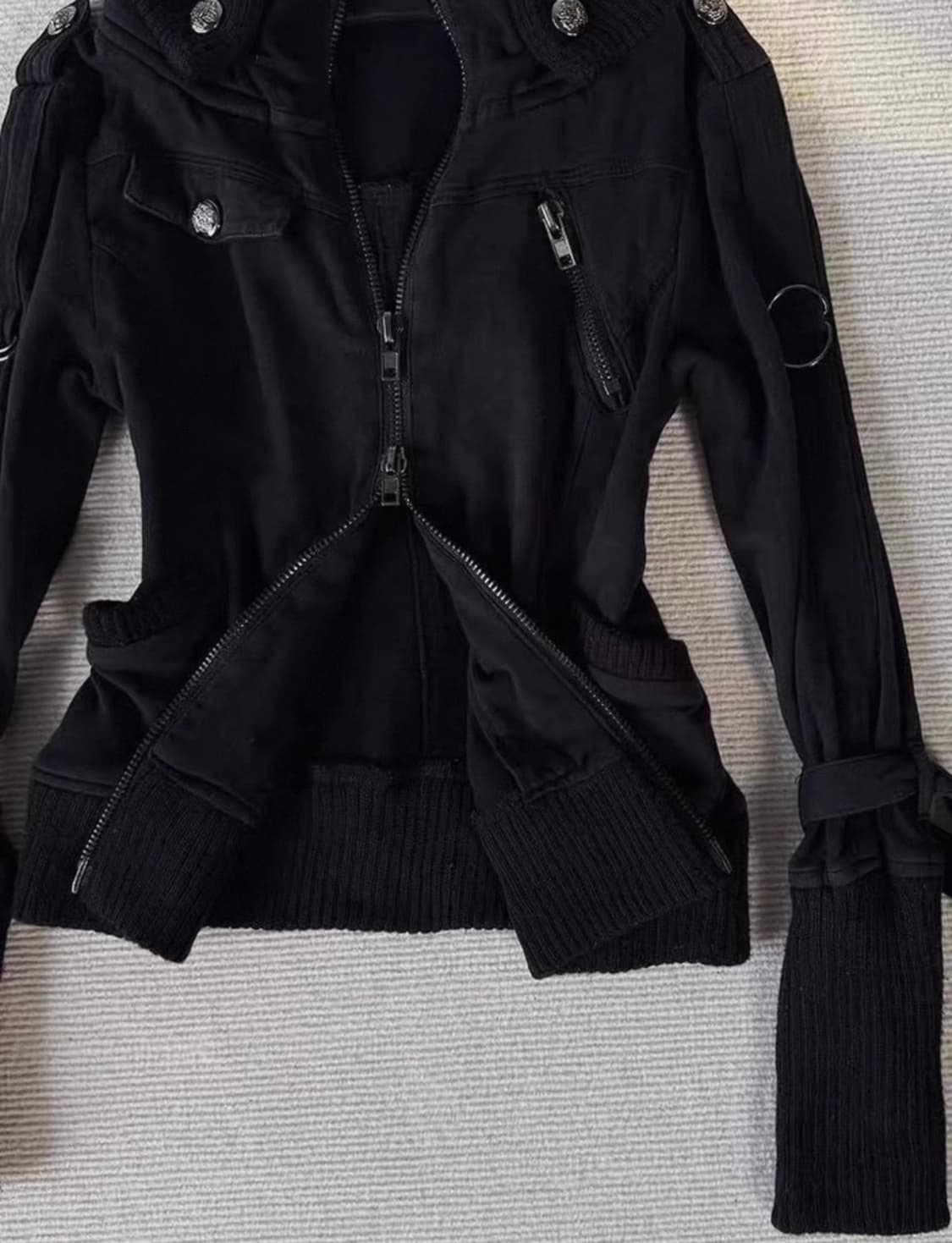 Y2K Slim Fit Cropped Black Zip Hoodie 상품이미지3