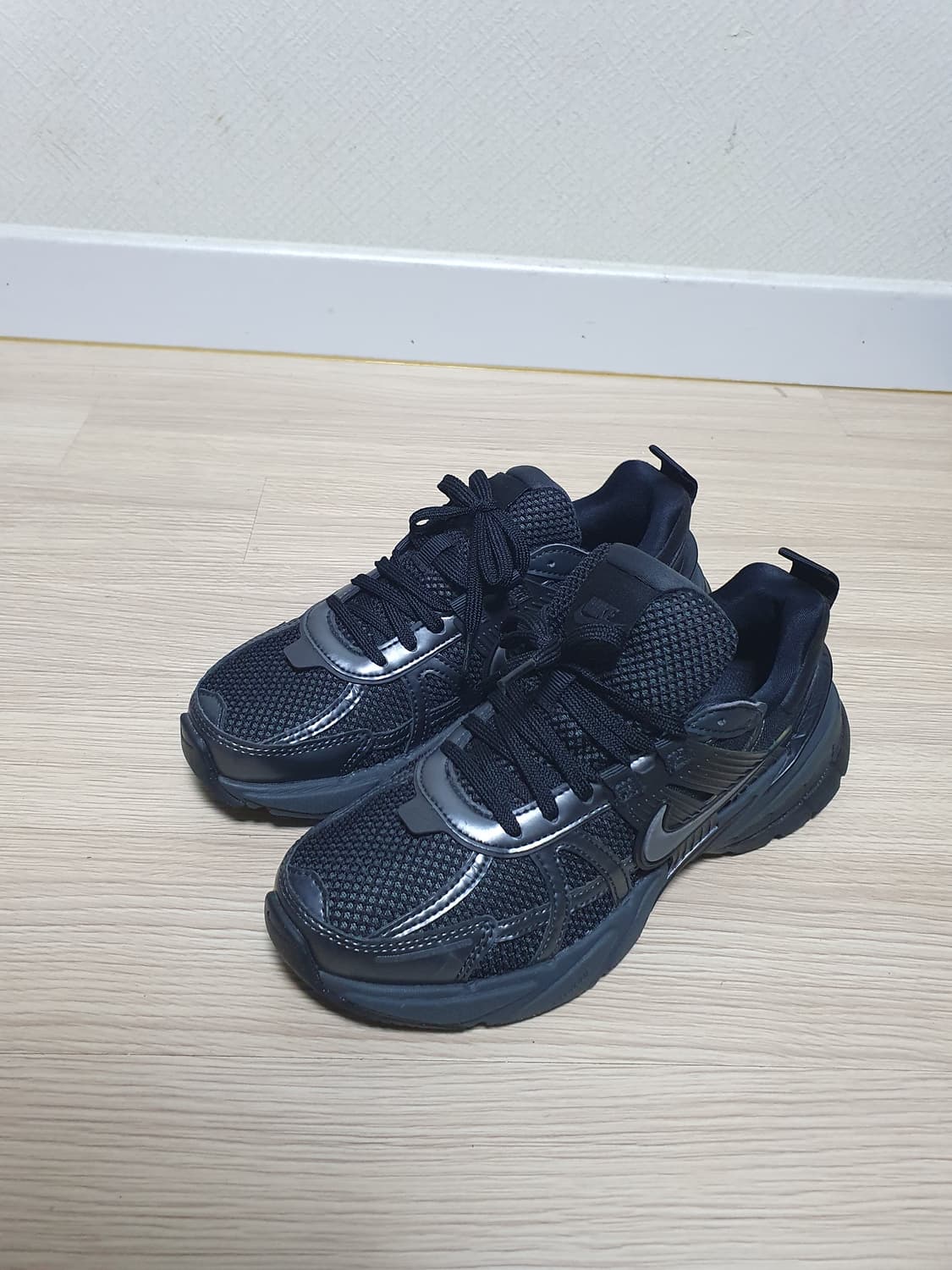 나이키 v2k 런 운동화 235 상품이미지4