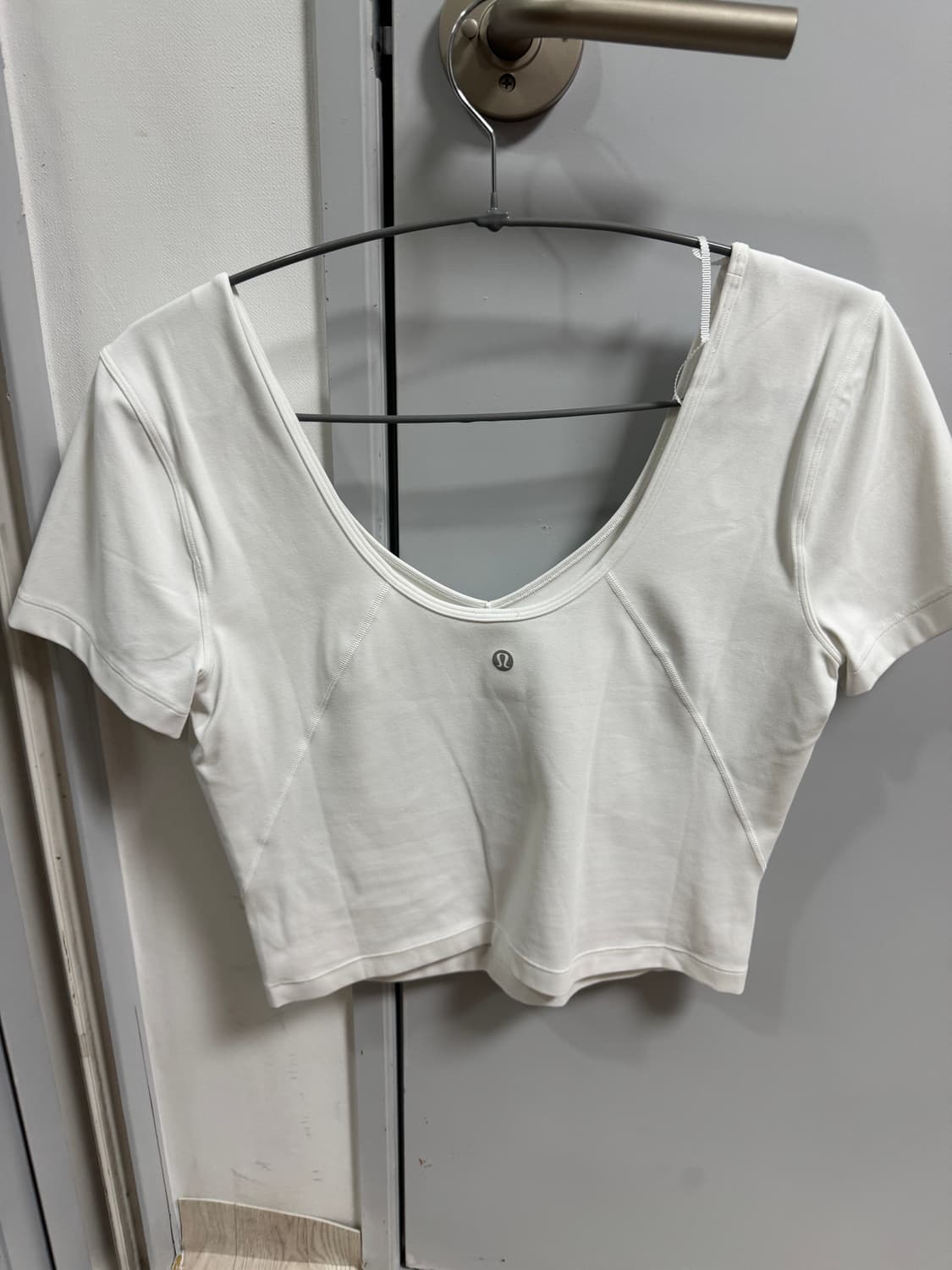 룰루레몬  Align™ 티 화이트 크롭 반팔 8 상품이미지3