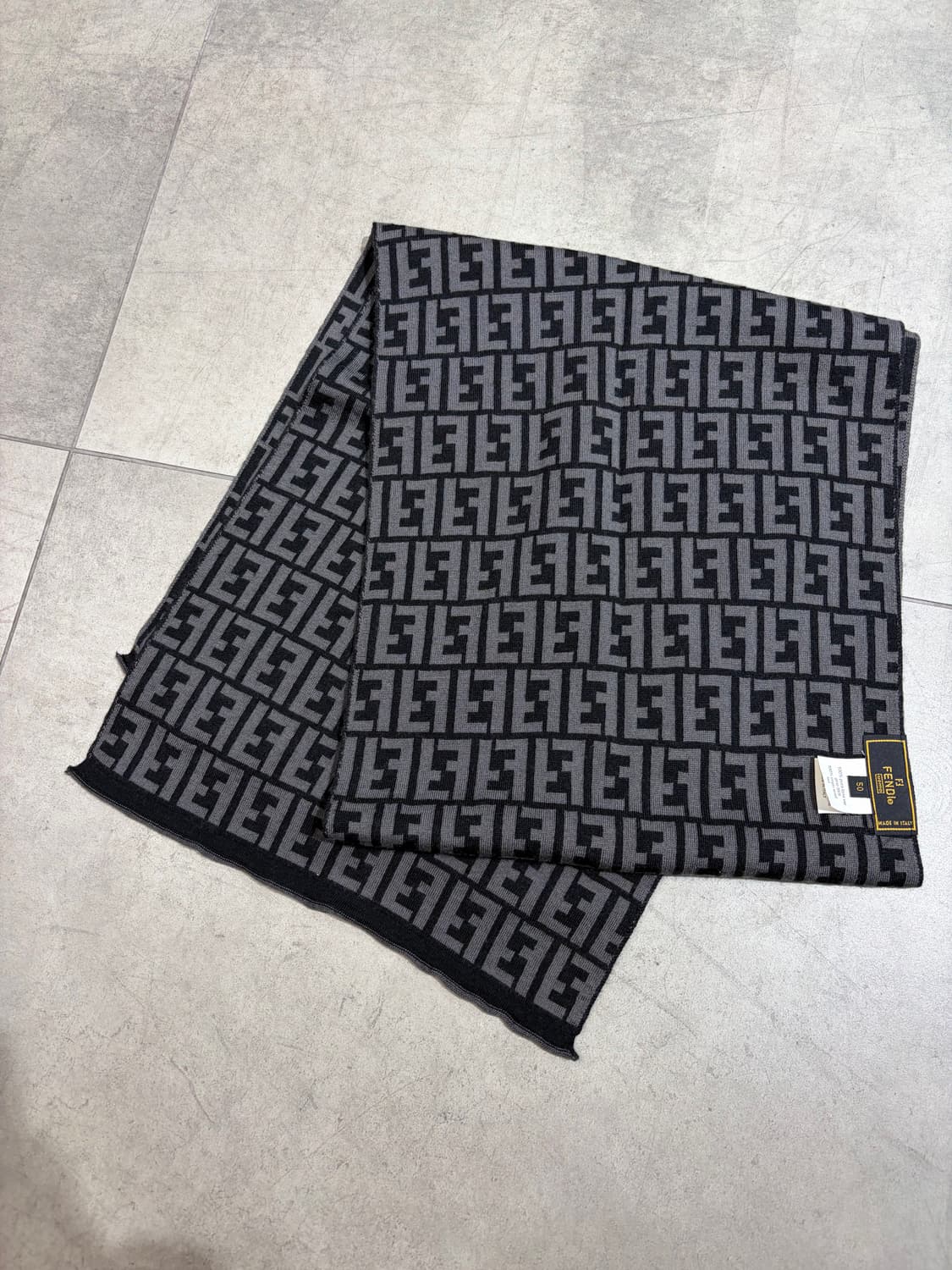 펜디 울 주카 머플러 상품이미지6