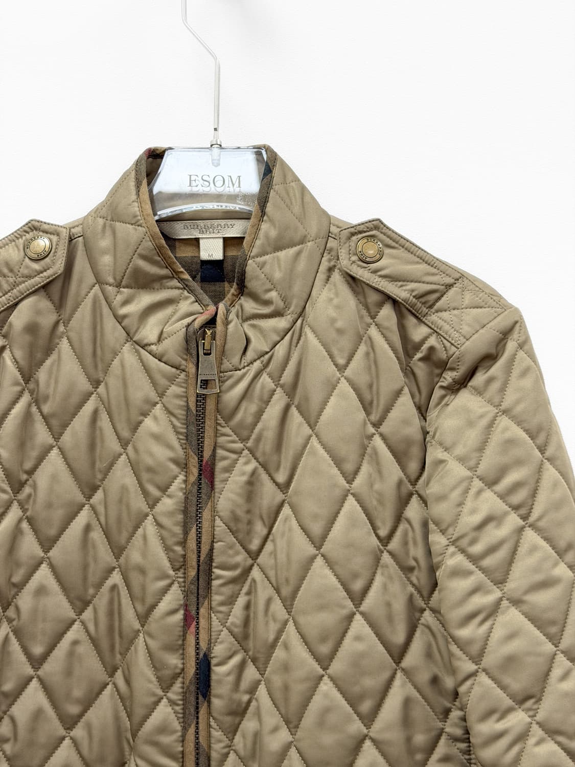 버버리 브릿 다이아몬드 퀼팅 자켓 상품이미지2