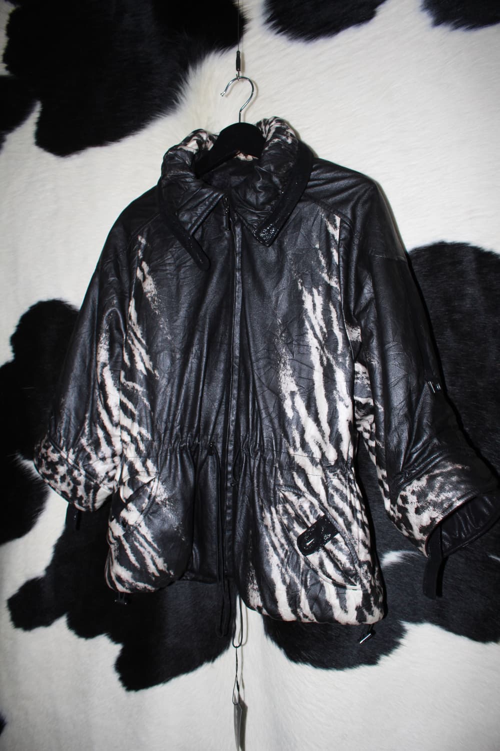 ZEBRA PATTERN SHORT JACKET 상품이미지1