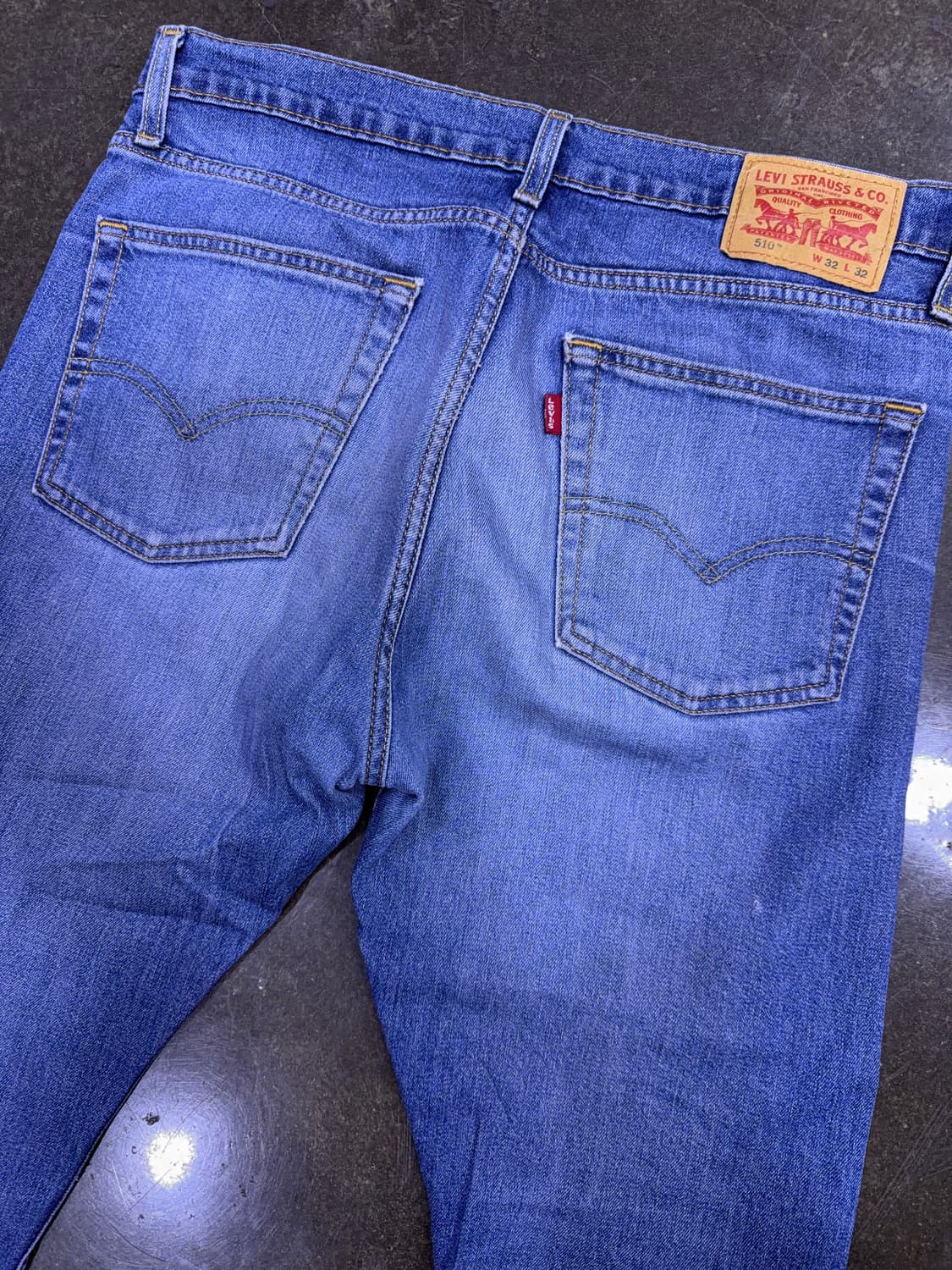 리바이스 510 슬림 스트레이트핏 중청 워싱 데님팬츠 32 상품이미지6