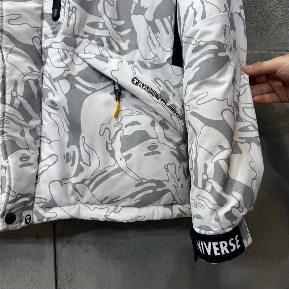 에이프 by 베이프 익스플로럴 카모 다운 패딩 (L)   상품이미지3