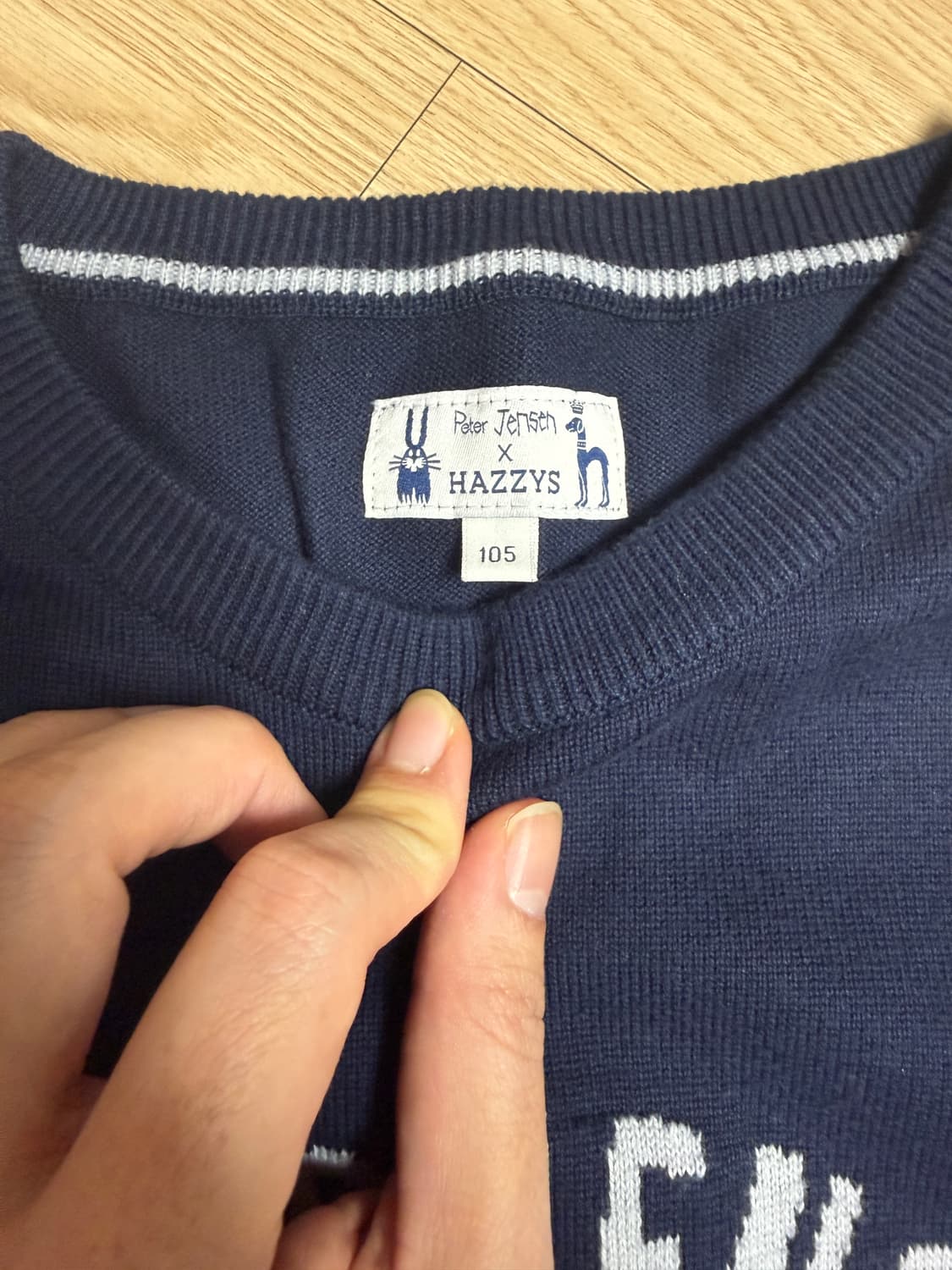 헤지스 피터젠슨 콜라보 니트 상품이미지4