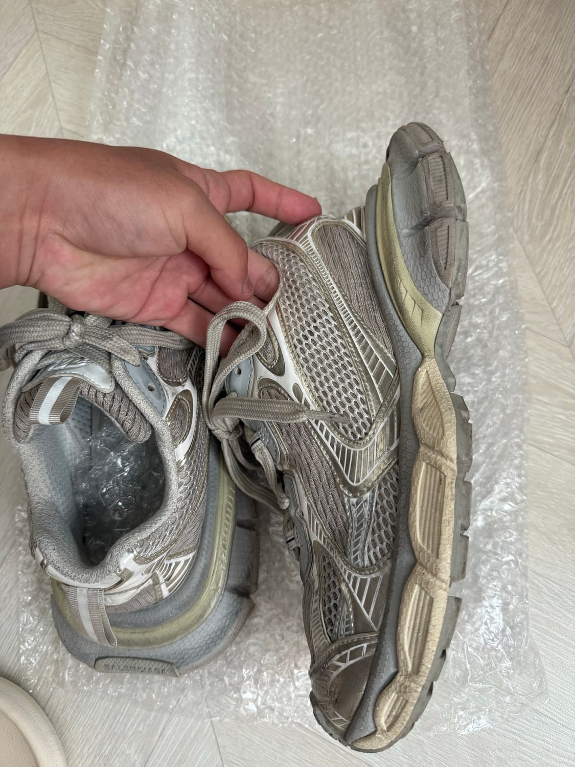 발렌시아가 3xl 에그쉘 40 270 상품이미지6