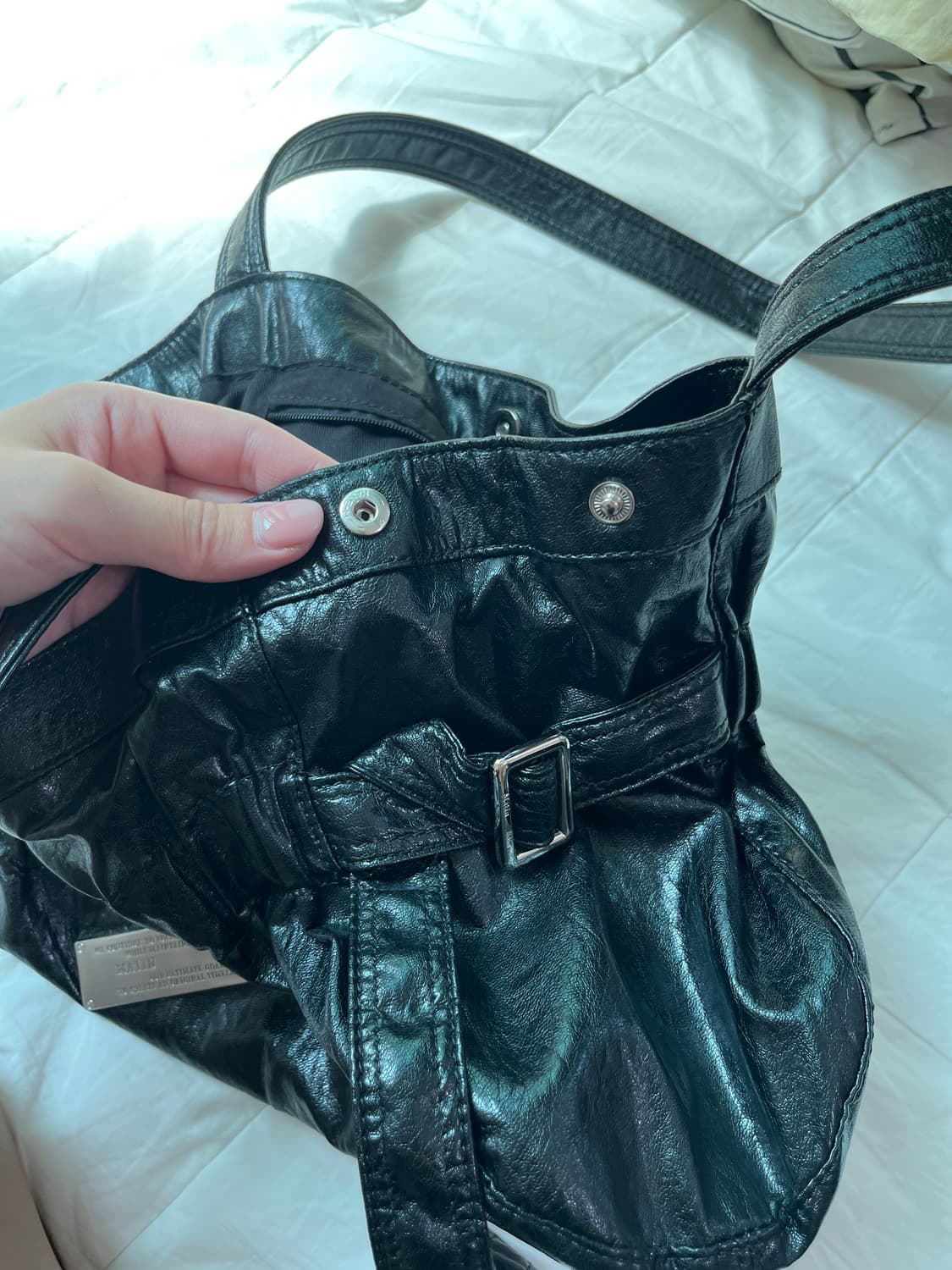 마뗑킴 FAUX LEATHER SEASHELL MINI BAG 상품이미지2