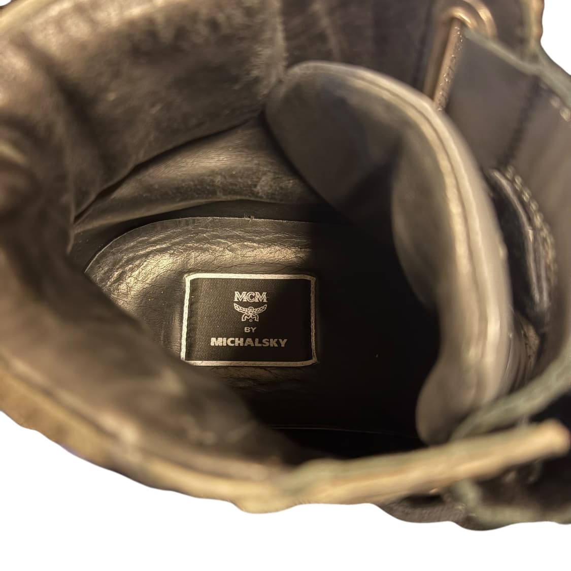 MCM 어반 노마드 하이탑 265/42 상품이미지6