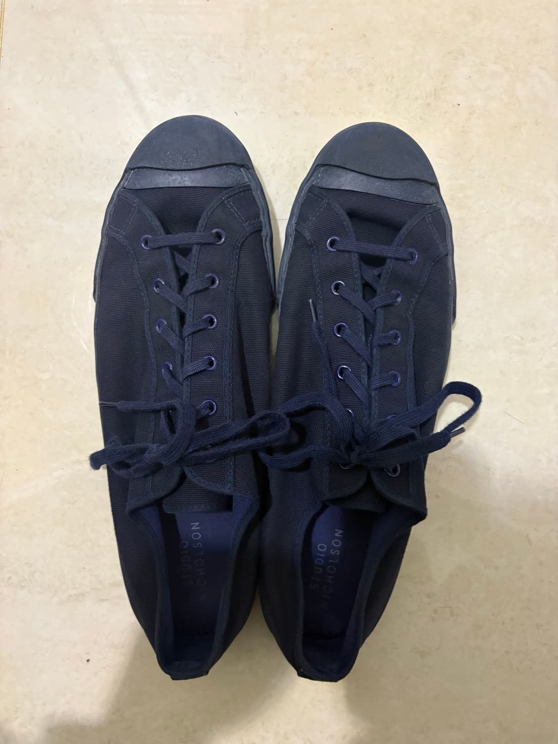 스튜디오 니콜슨x 문스타 스니커즈 300 상품이미지1