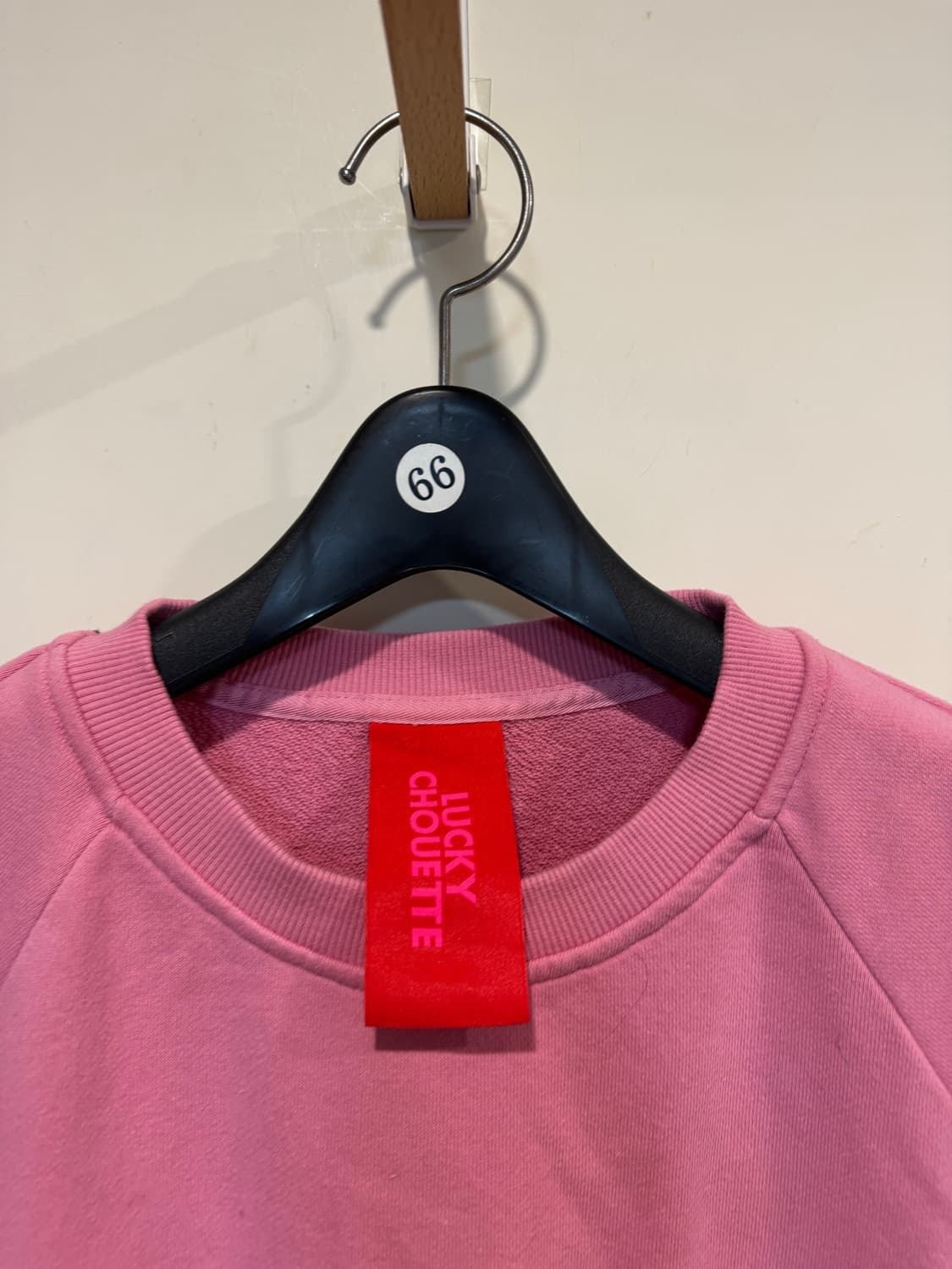 Lucky chouette 럭키슈에뜨 10주년기념 맨투맨 상품이미지3