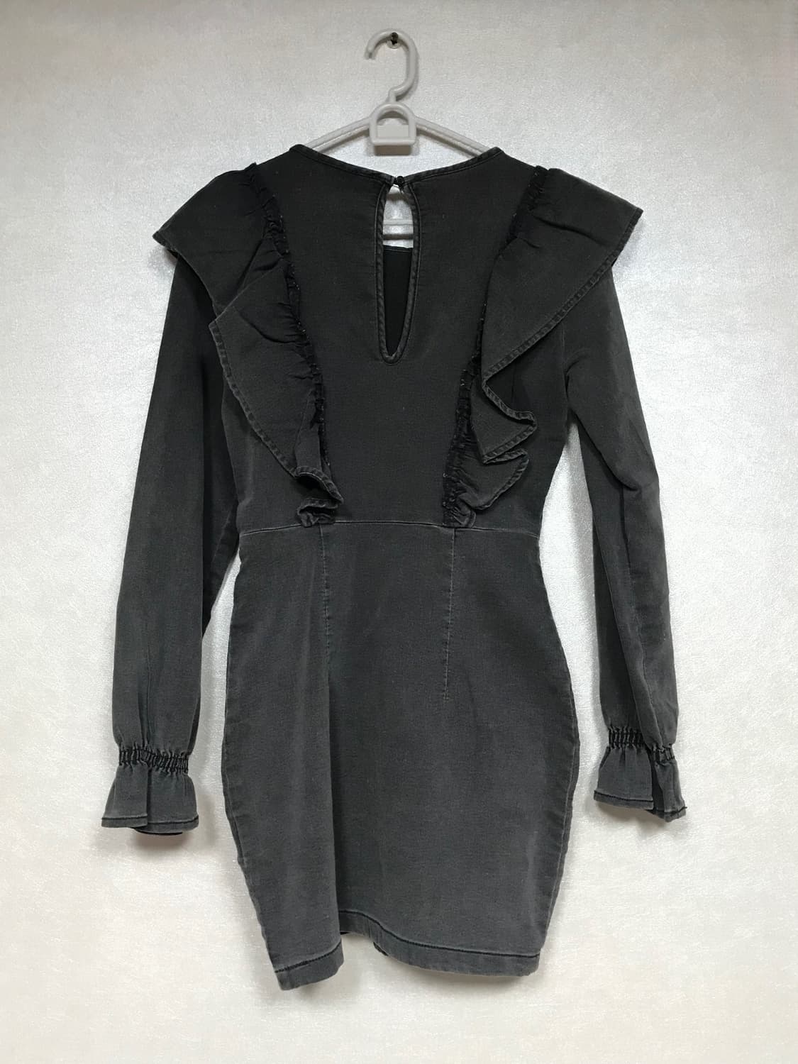 h&m 프릴 미니원피스 상품이미지2