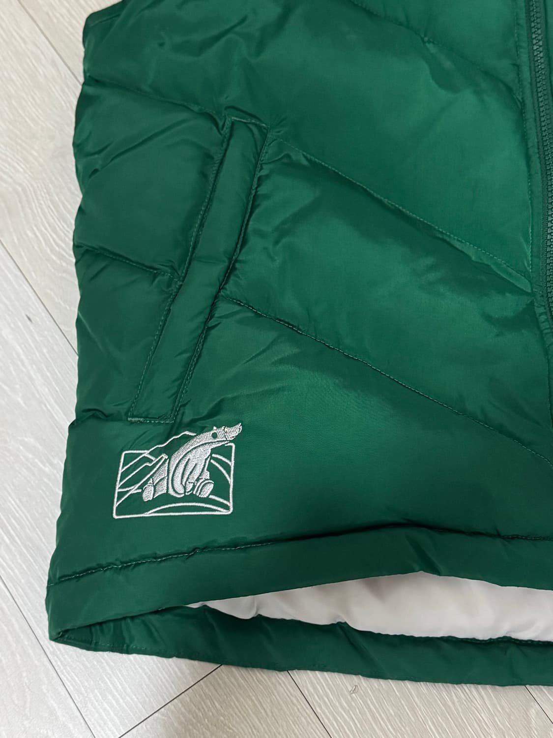 일본판 아디다스 올드스쿨 백곰 프레포일 패딩 베스트 상품이미지2