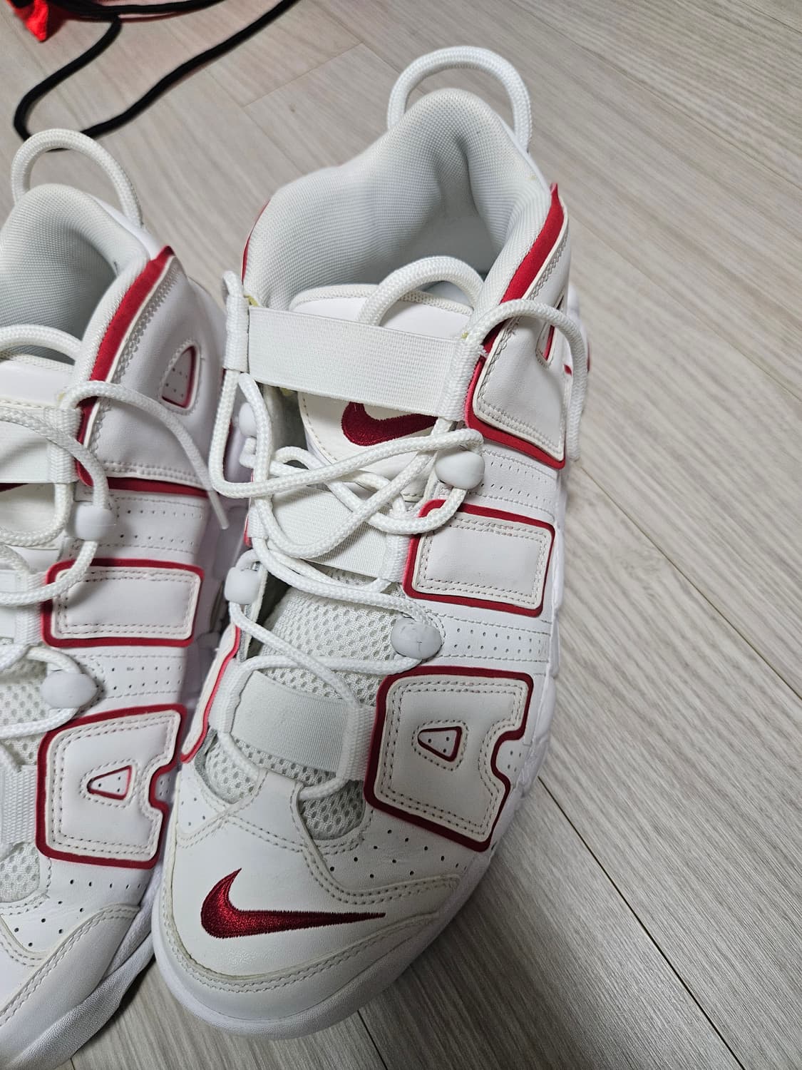 나이키 에어 모어 업템포 바시티레드 275mm 상품이미지2