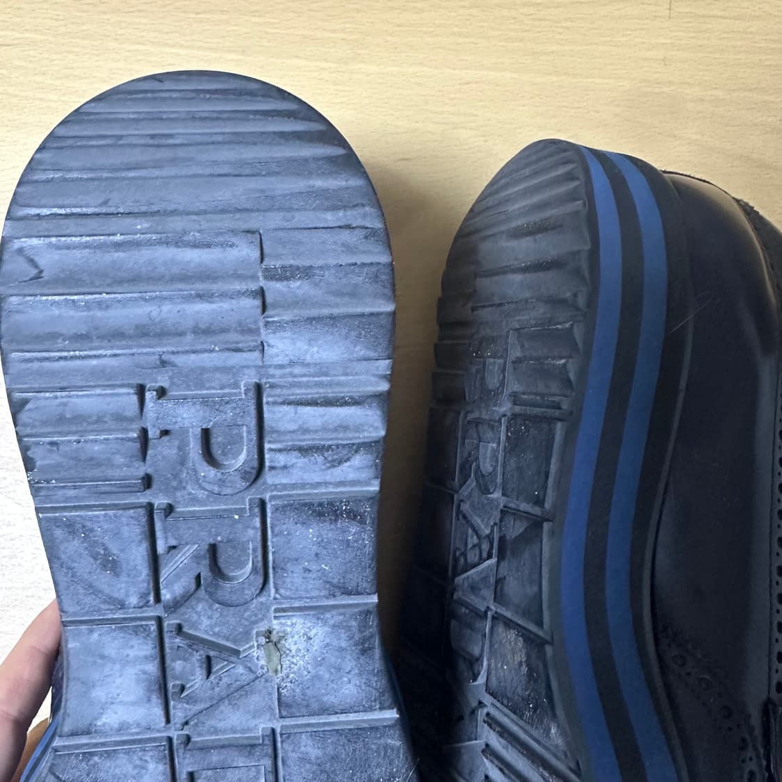 프라다 윙팁 클리퍼 280 상품이미지3