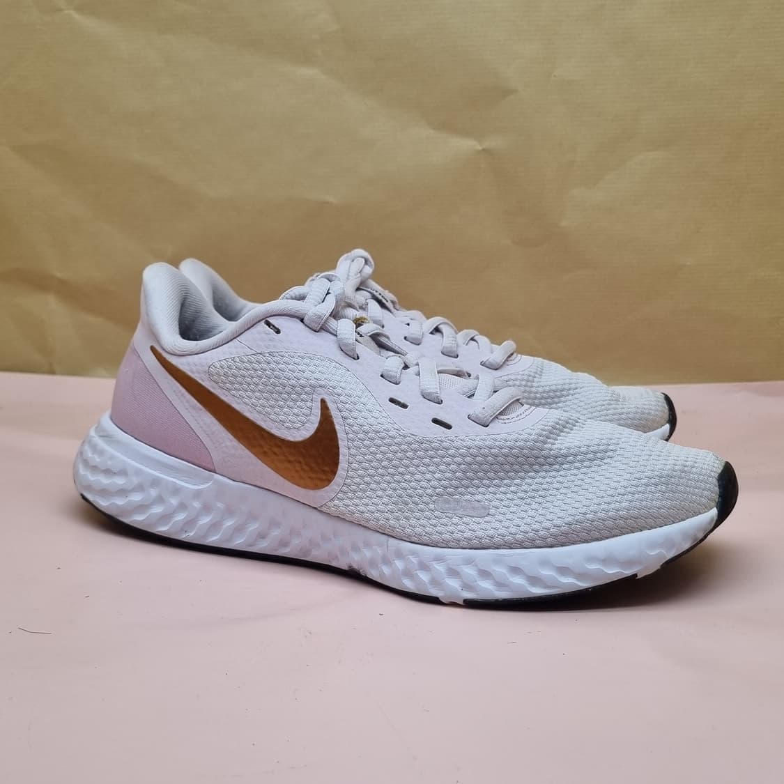 나이키 레볼루션5 여성운동화245 상품이미지1