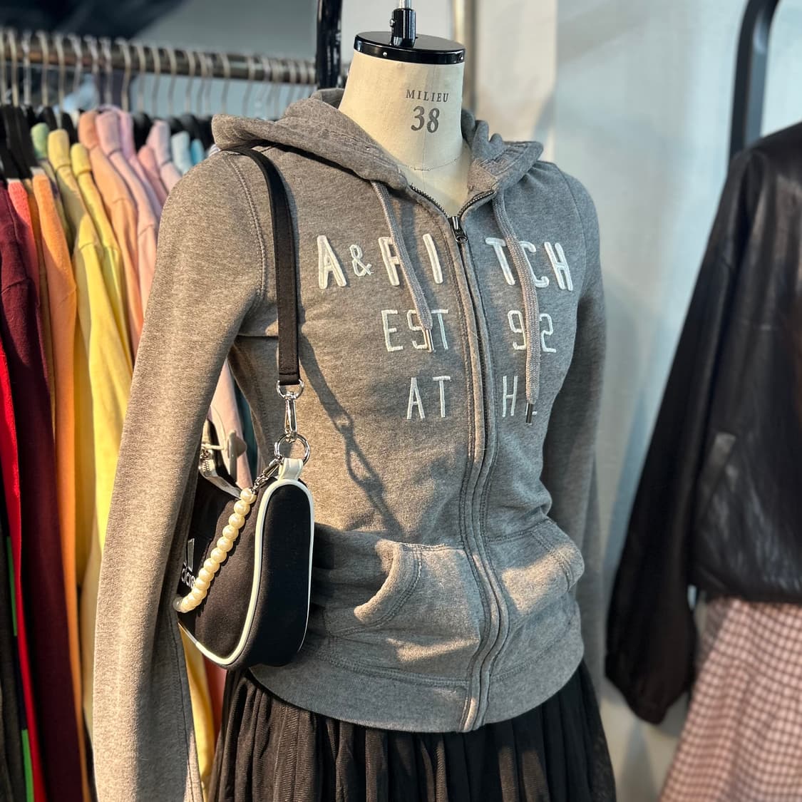 Abecrombie Grey Zip-Up Hoodie 상품이미지1