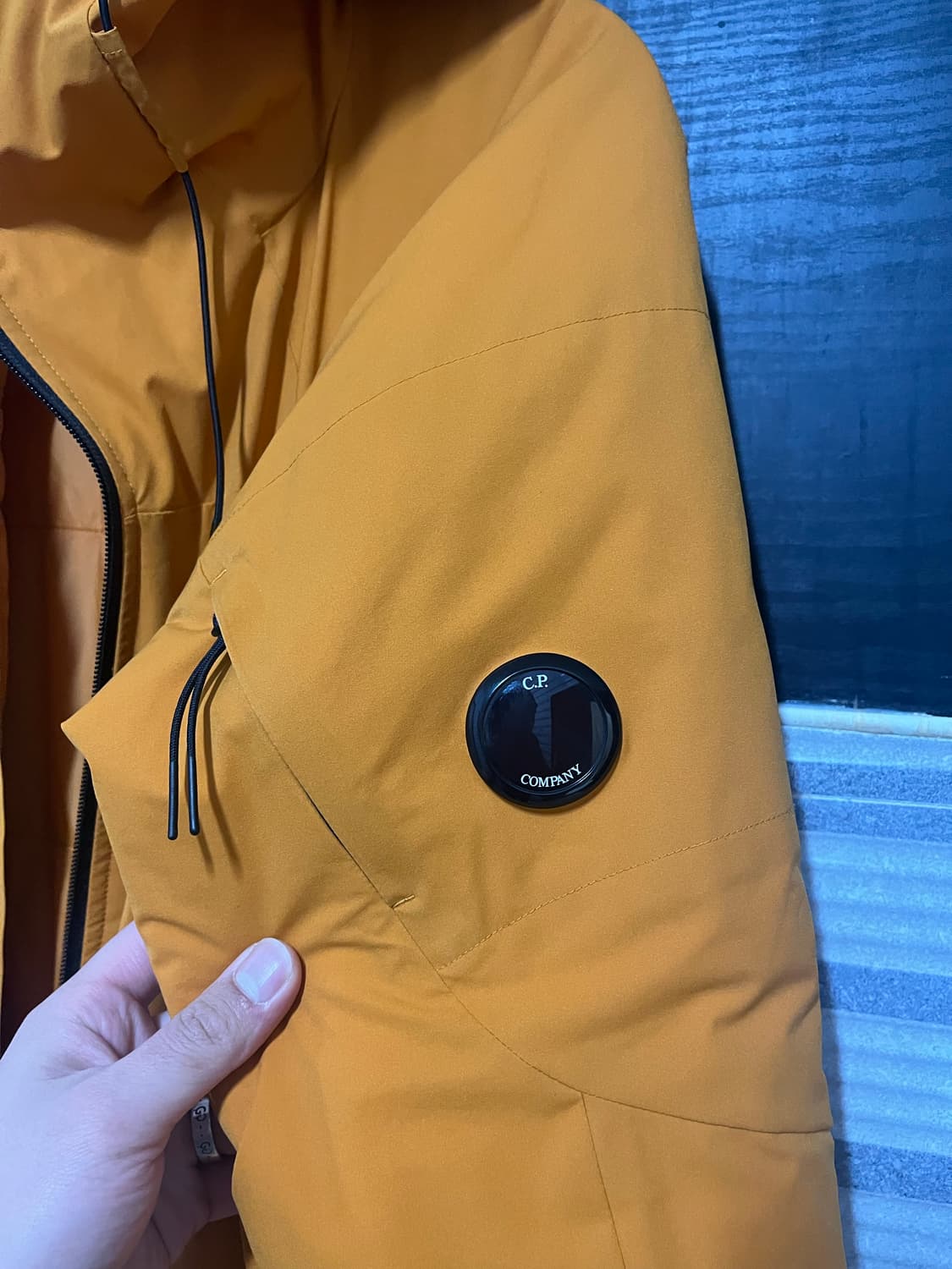cp컴퍼니 바람막이 상품이미지2