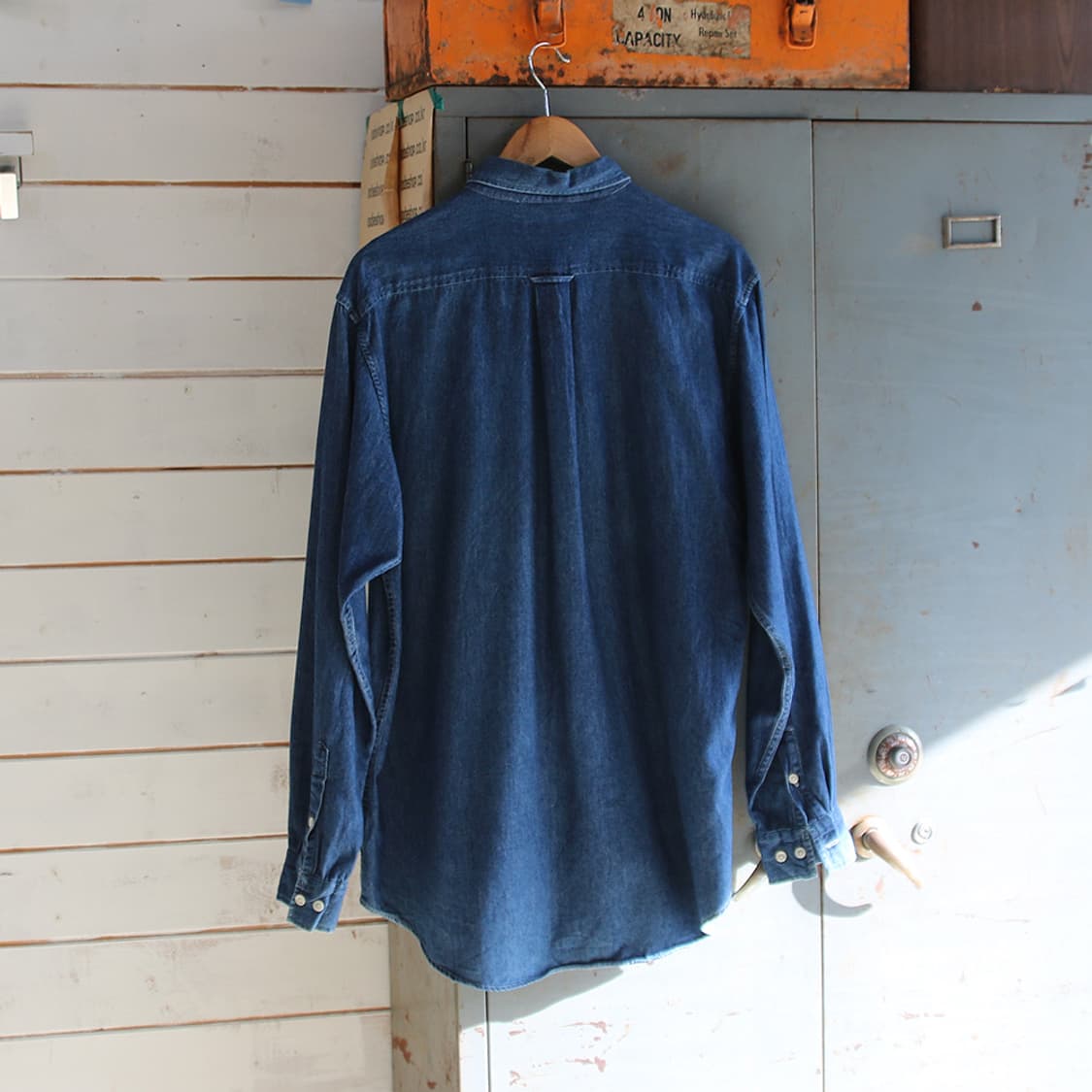 (착용컷) 유니클로 데님 셔츠 (남성용 105) 상품이미지2