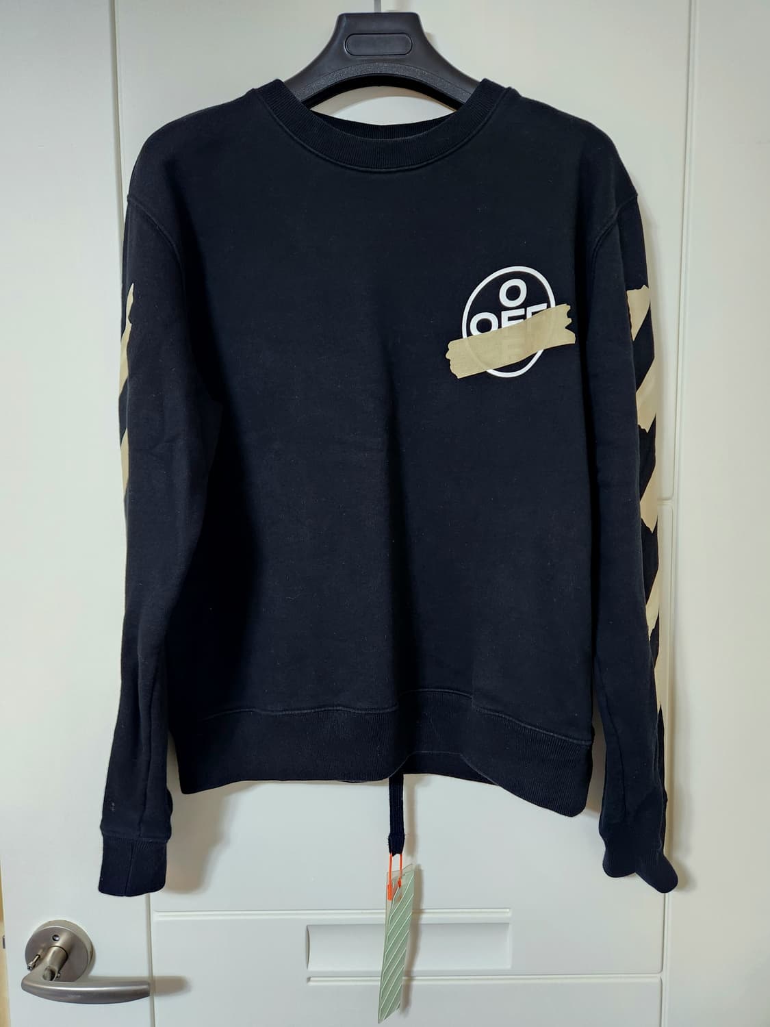 오프화이트 테이프 애로우 스웨트셔츠 블랙 L 상품이미지2