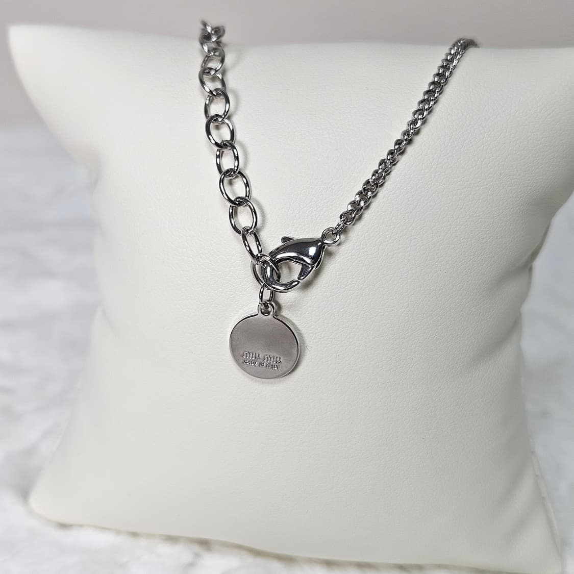 미우미우 에나멜 하트 펜던트 목걸이  상품이미지4