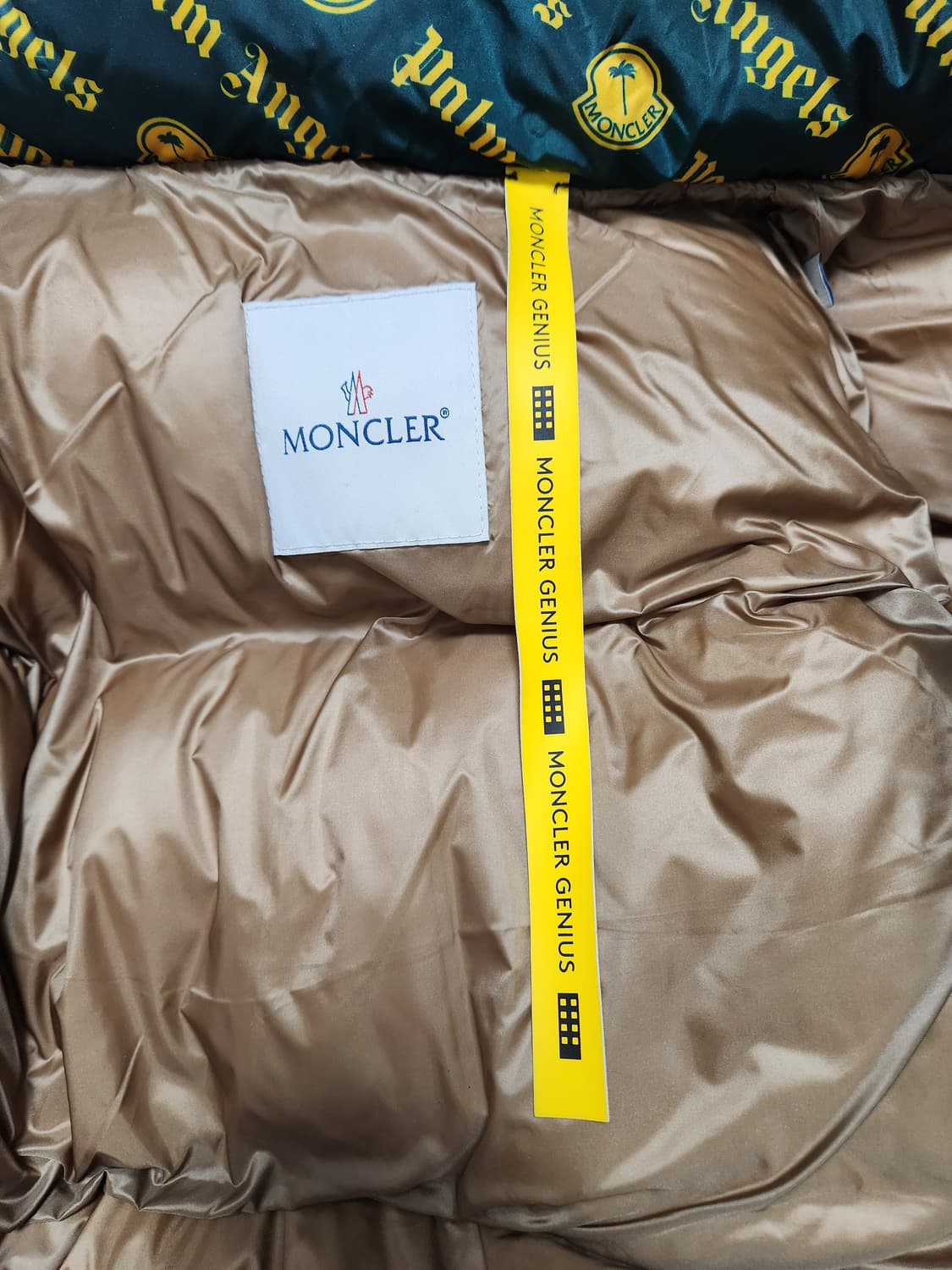 몽클레어 팜엔젤스 톰슨 패딩 상품이미지4