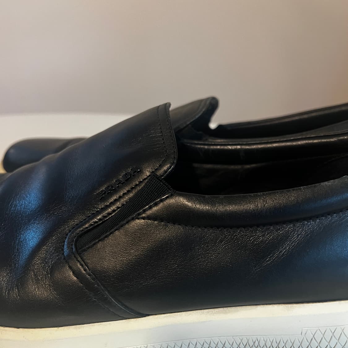 프라다 Downtown Slip-on Sneakers  상품이미지4