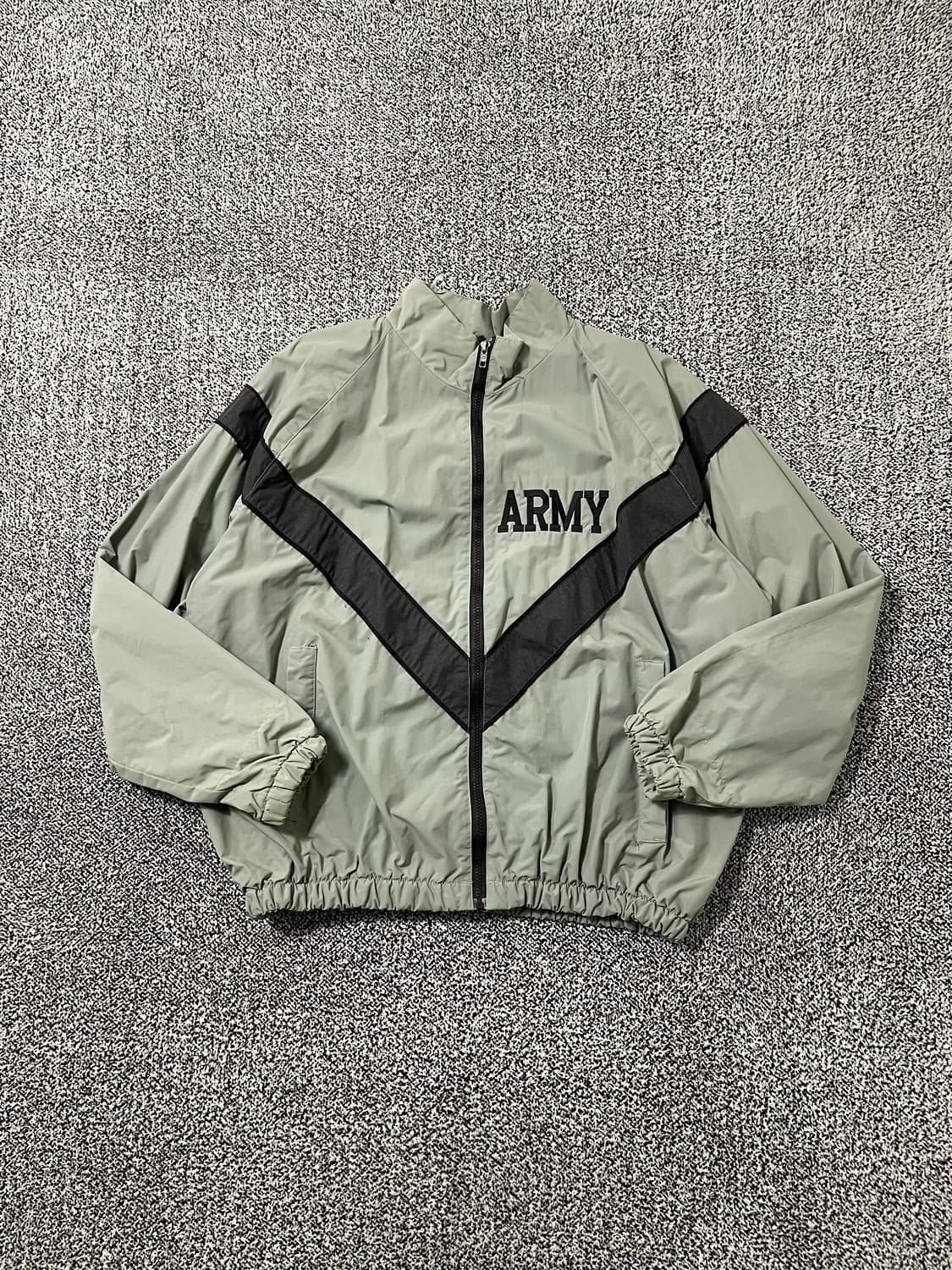 빈티지9. U.S. Army IPFU 미육군 바람막이 그린 윈드브레이커 상품이미지1