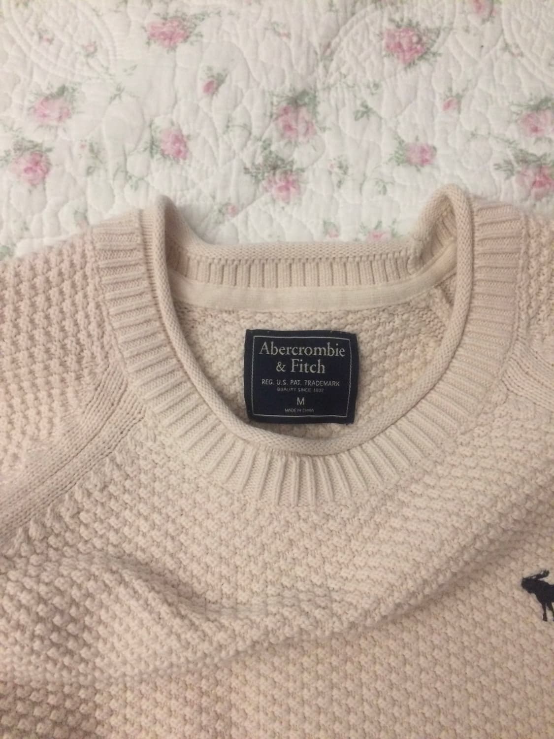 아베크롬비 딸기우유 니트 하구미 아오이유우깔 상품이미지4