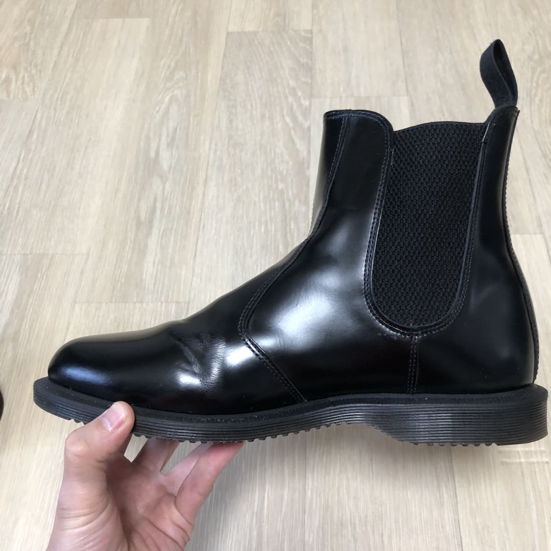 (270) 닥터마틴 Dr.martens 플로라 스무스 레더 첼시 부츠 상품이미지6