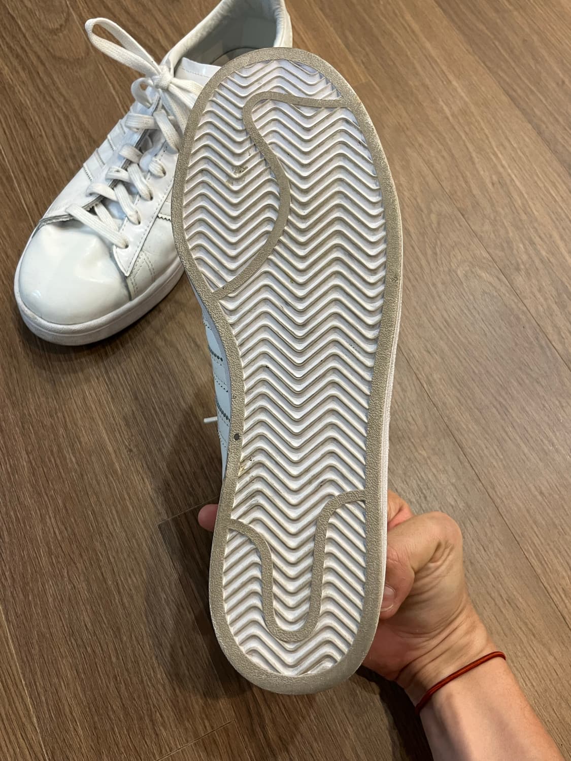 아디다스 화이트 마운티니어링 스탠스미스 페이턴트 레더 상품이미지5