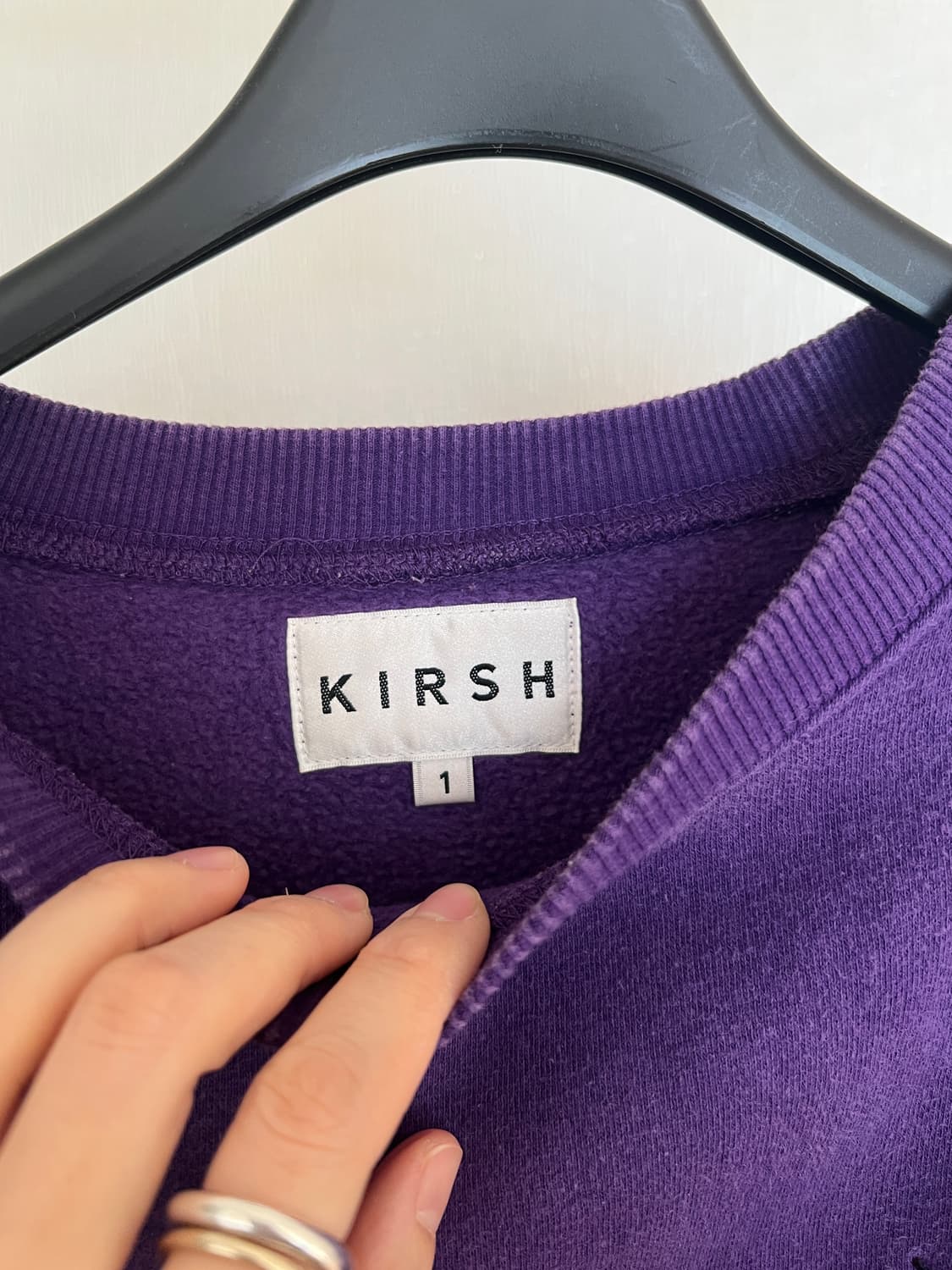 KIRSH 키르시 스몰 체리 로고 기모 맨투맨 Purple 상품이미지3