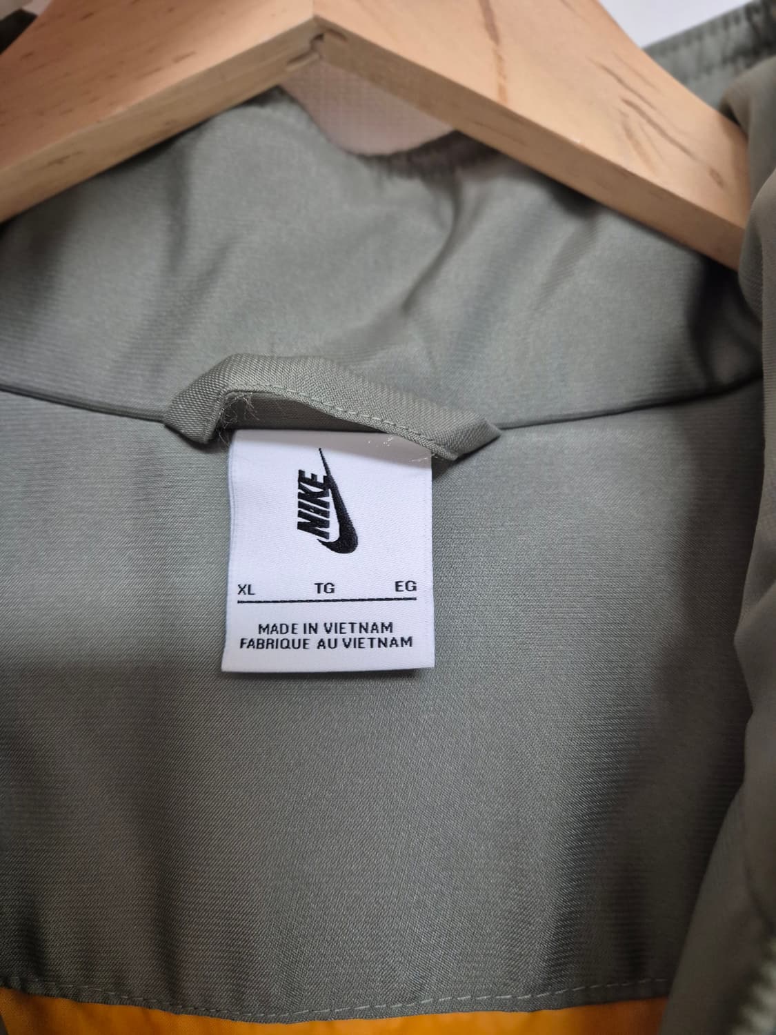 [XL] 나이키 사틴봄버 NRG 라이트아미 자켓 상품이미지5