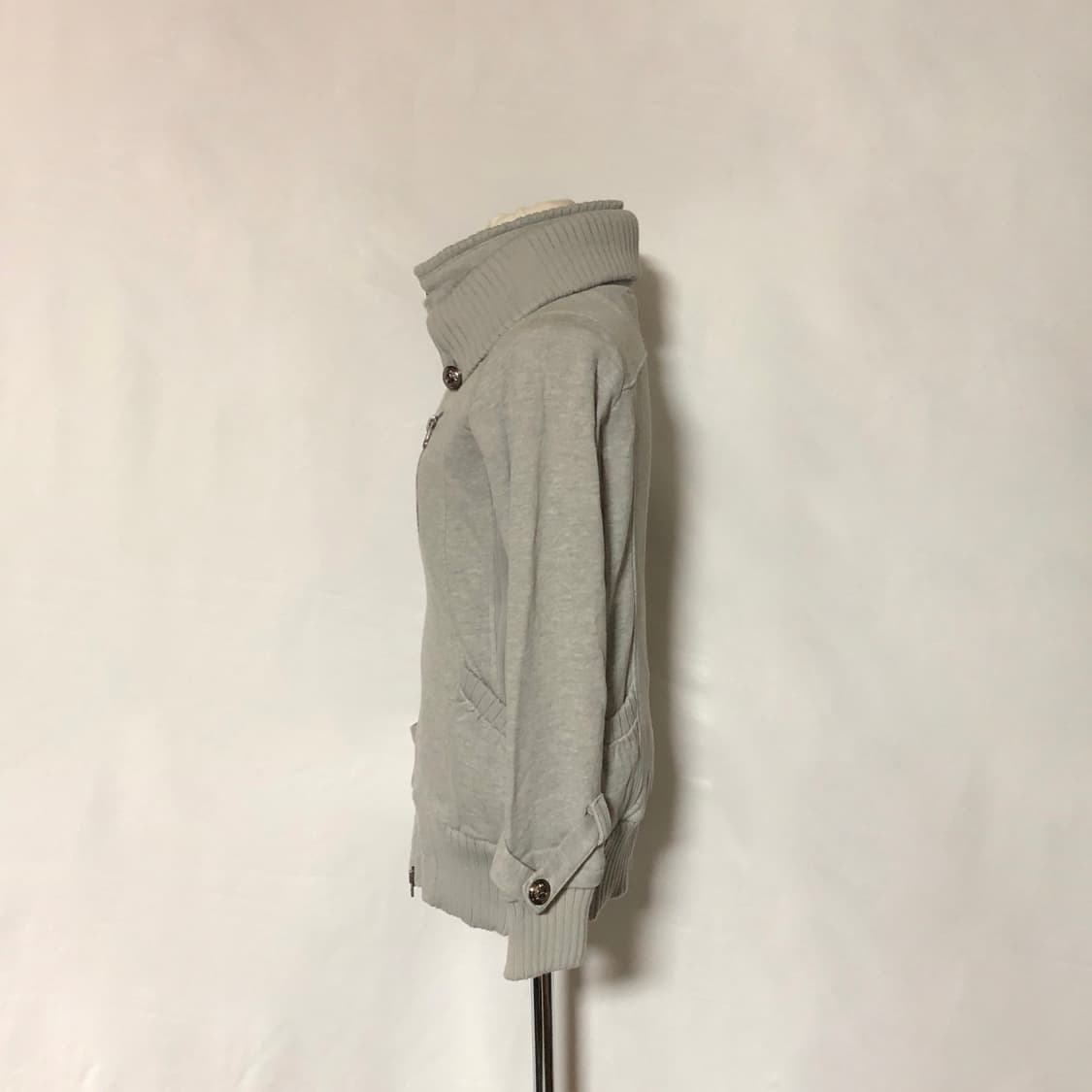 리브 버튼 후드 집업 그레이 상품이미지7