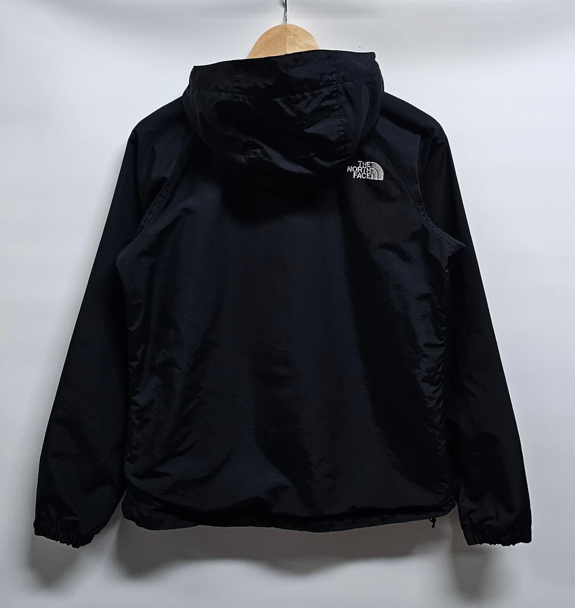 노스페이스 여성 바람막이 후드자켓 85 상품이미지2