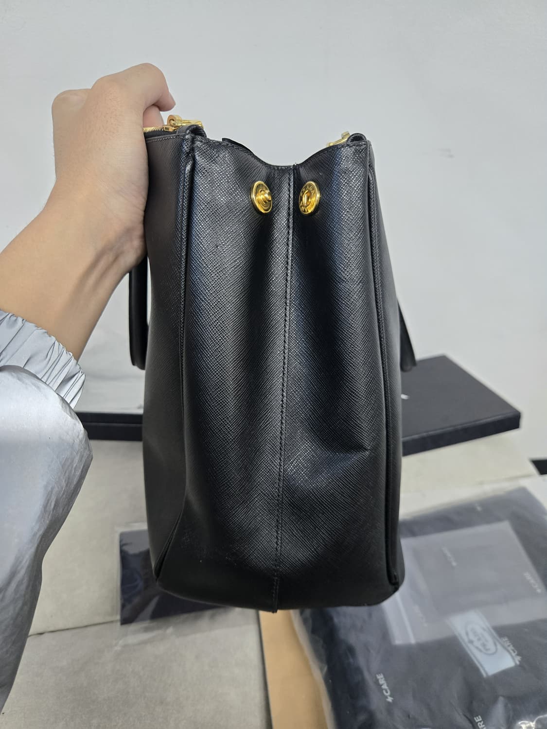 [보증서 정품]프라다 사피아노 토트백 상품이미지6