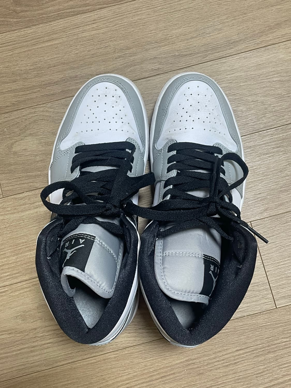 [260] 나이키 에어조던 1 미드 라이트 스모크 그레이 상품이미지3