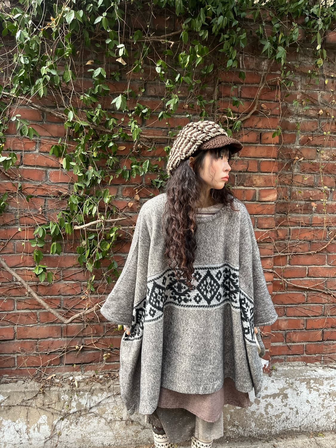 히피 패턴 포인트 니트 케이프 상품이미지2