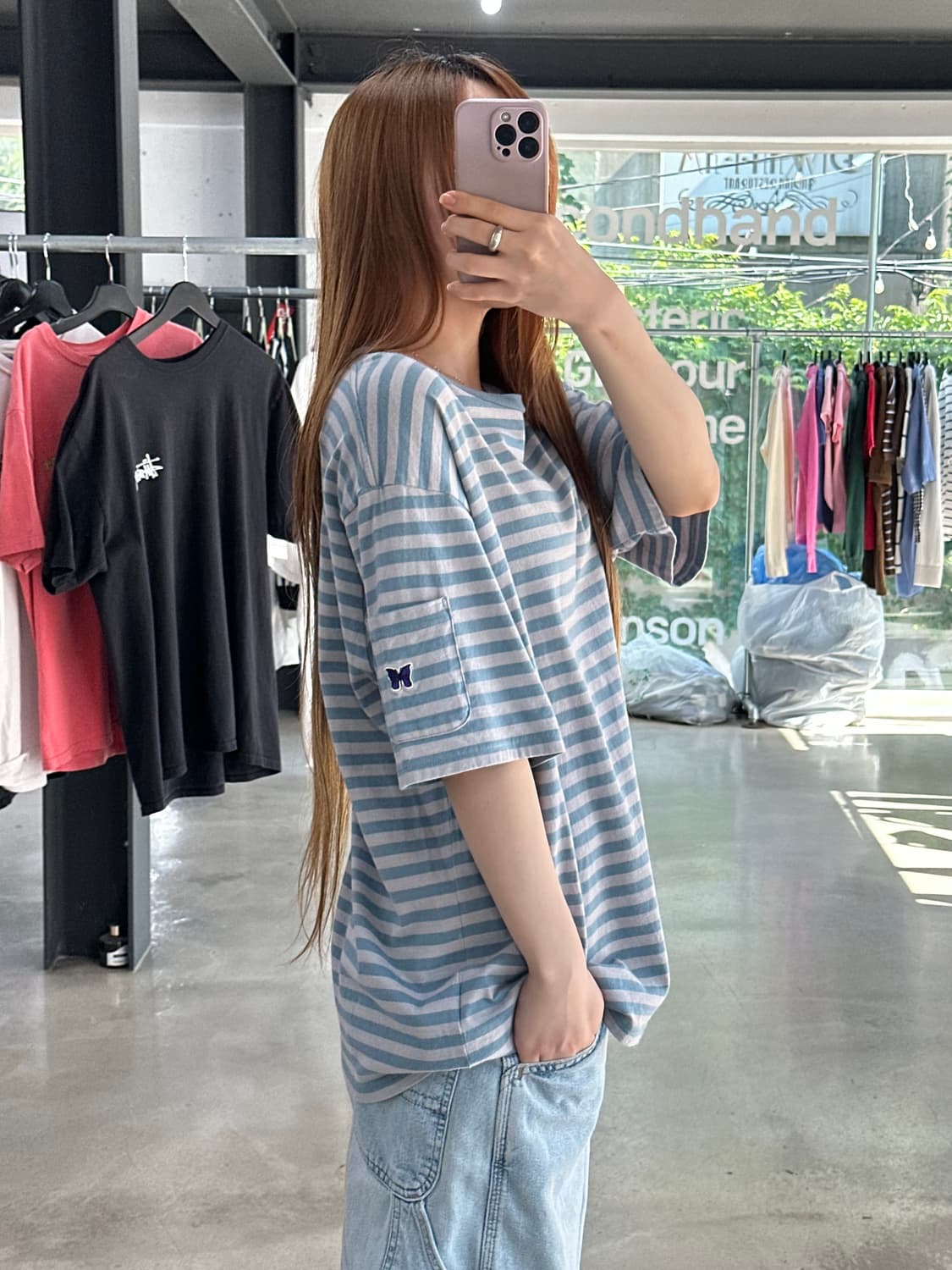 니들스 크루넥 포켓 자수 반팔티 블루그레이 상품이미지4