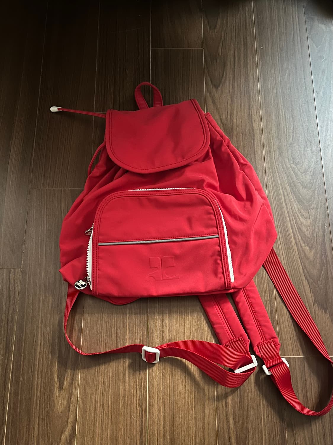 꾸레쥬 레드 백팩 상품이미지1