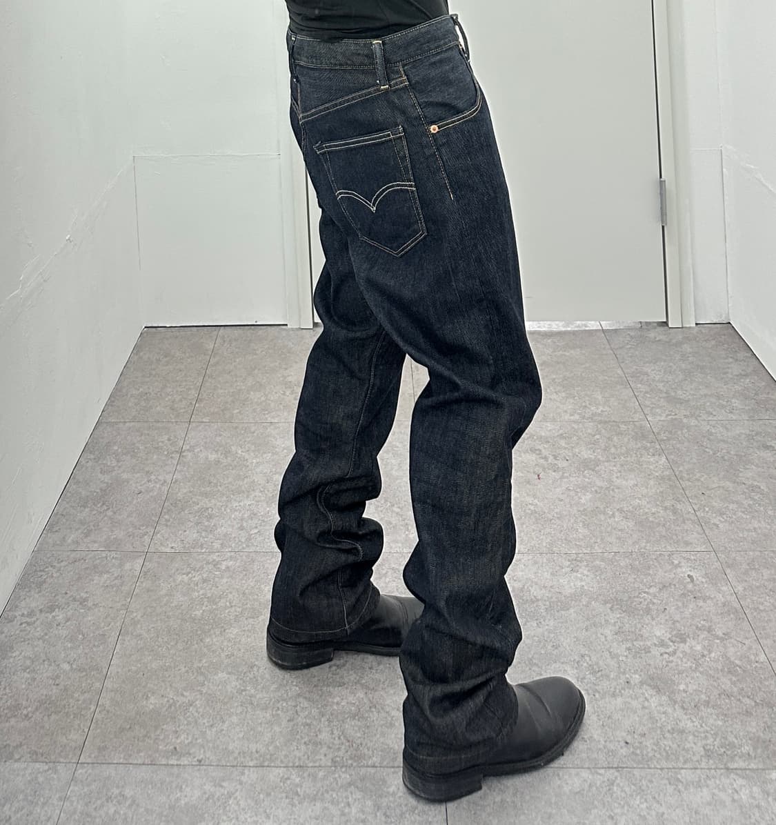 Levi’s 541 Dark Rinse Denim Jeans 상품이미지5