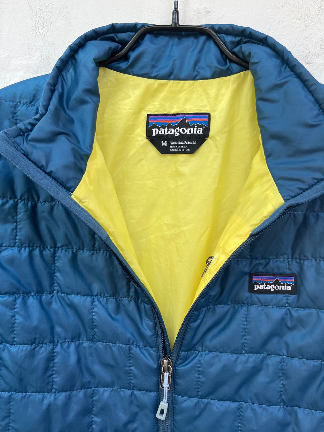 Patagonia 블루 경량패딩 Women M 상품이미지3